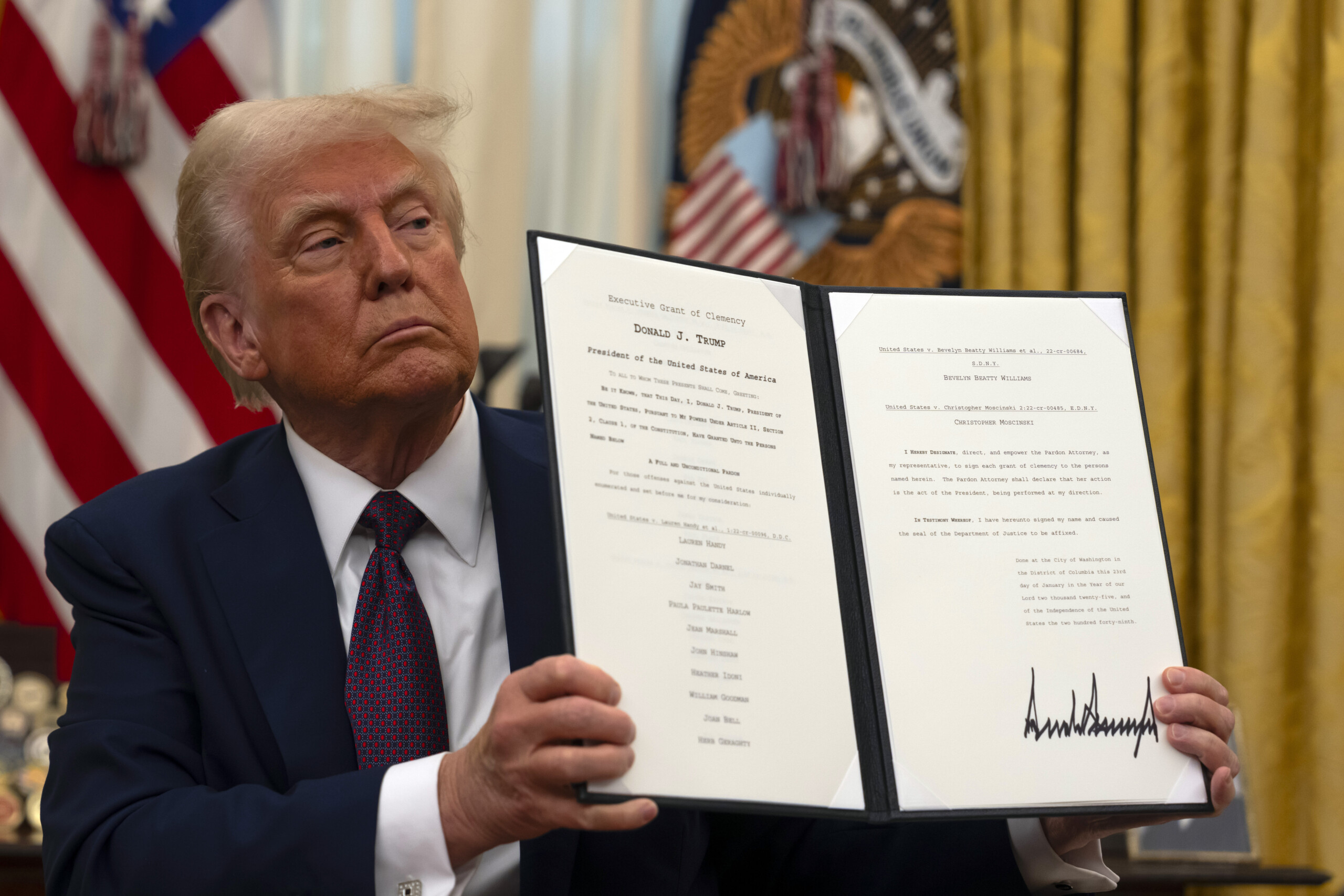 usa trump announces federal intervention in washington police control and national guard in the city scaled
