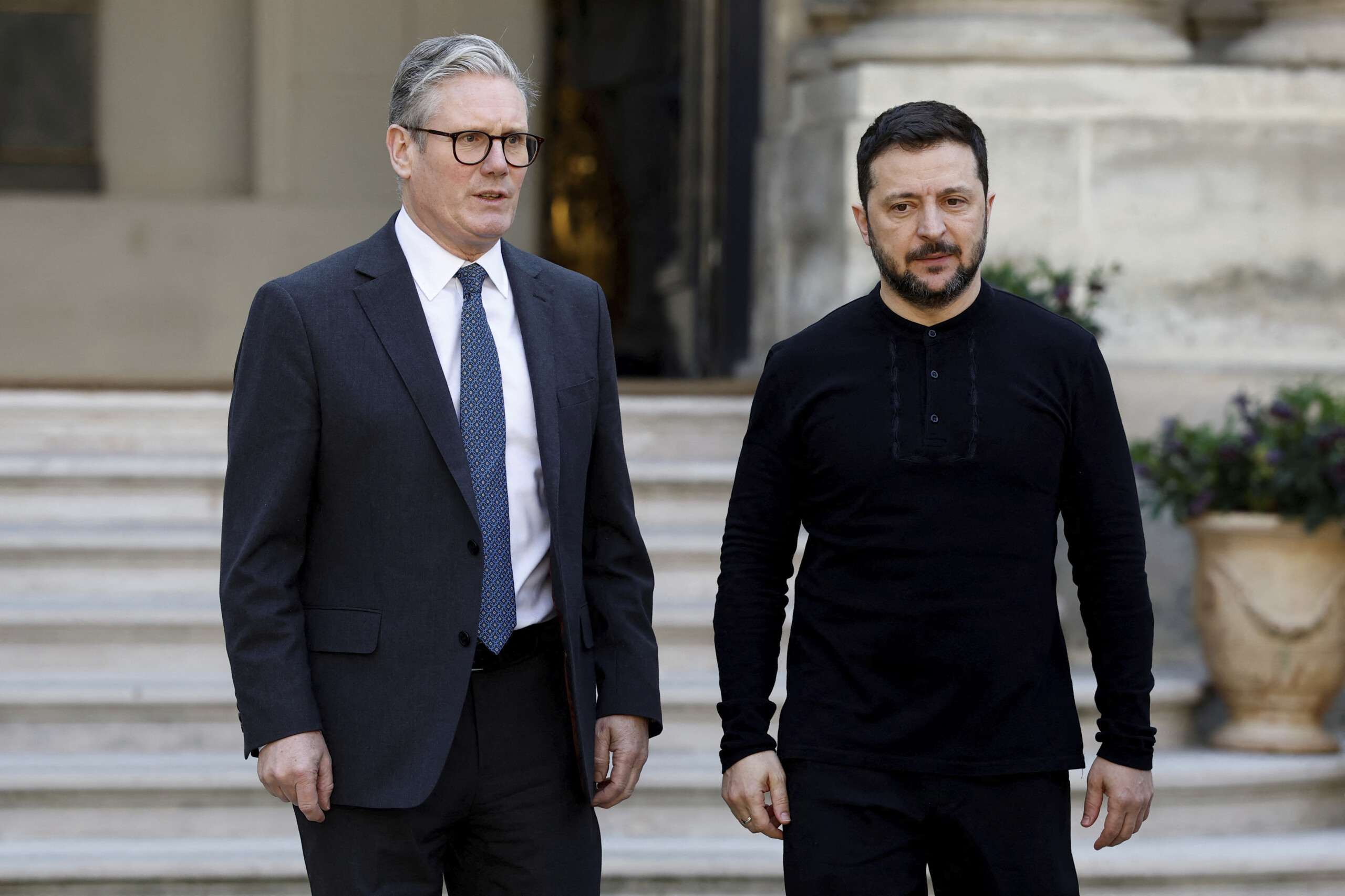 ukraine starmer and zelensky meet in london today scaled