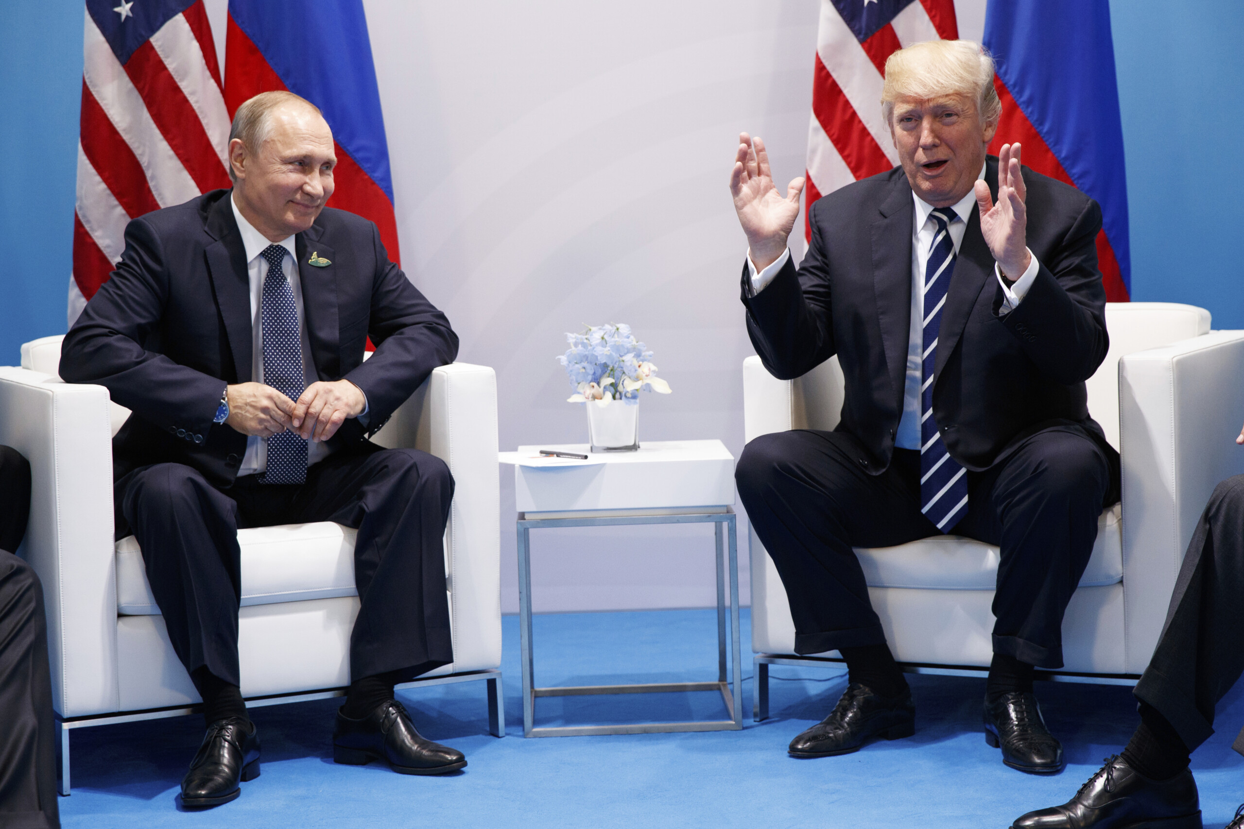 ukraine trump will not discuss territorial divisions with putin scaled