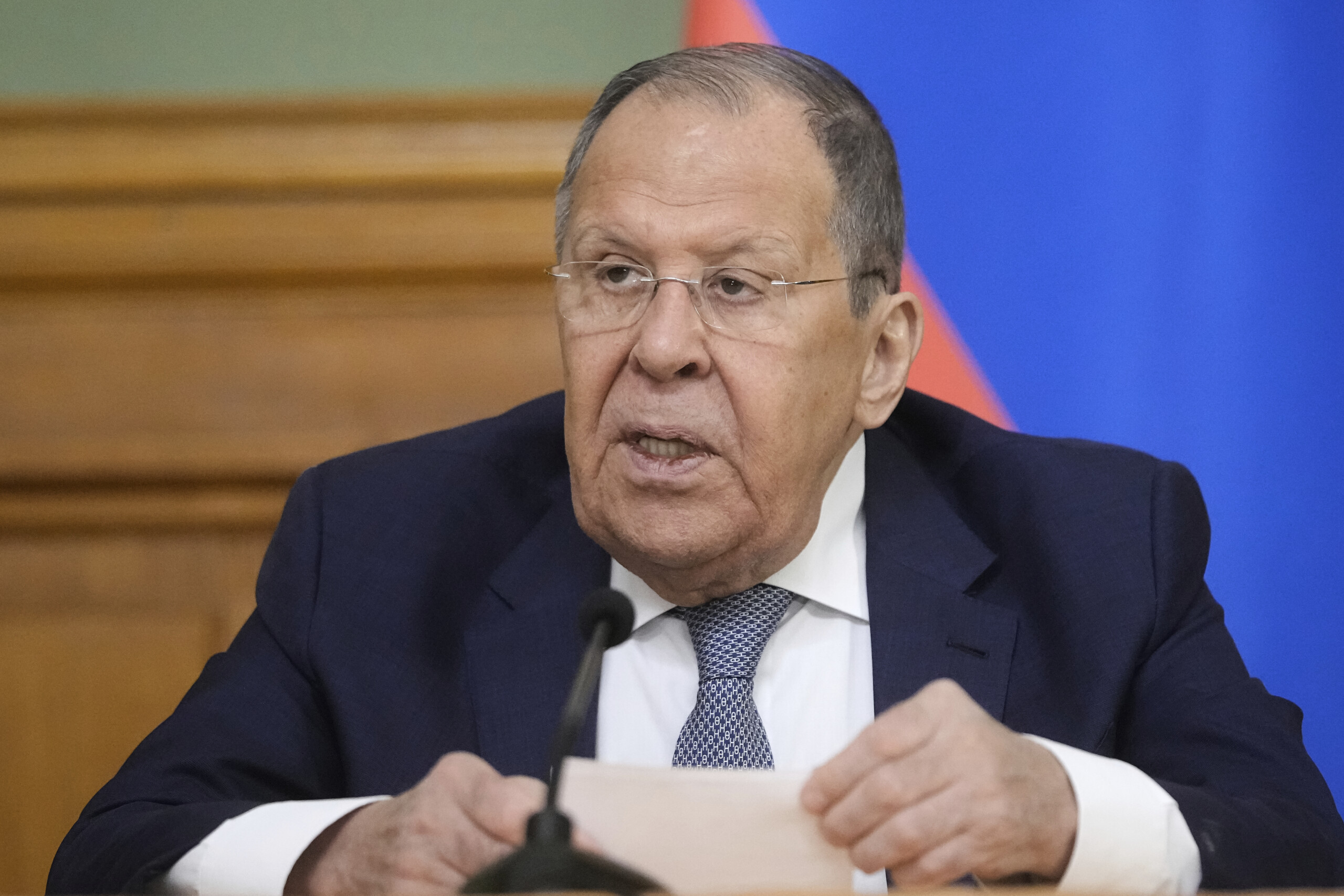 ukraine lavrov foreign troops in the country are unacceptable scaled