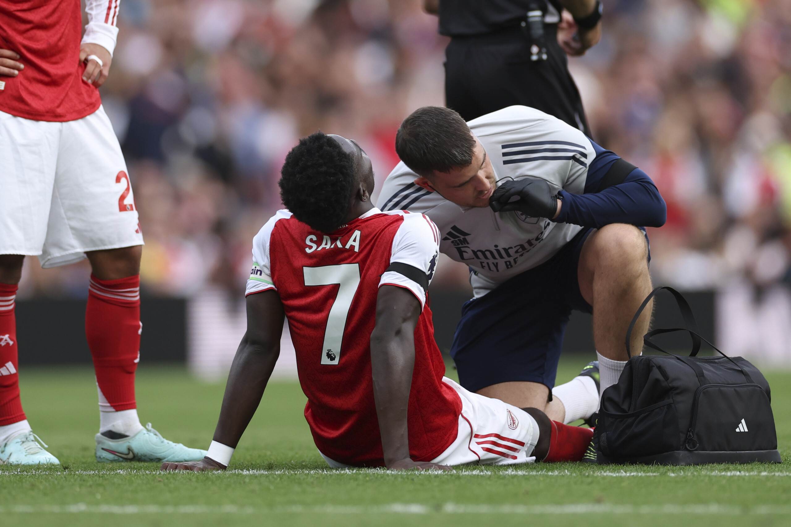 football arsenal hamstring injury saka out for a month scaled