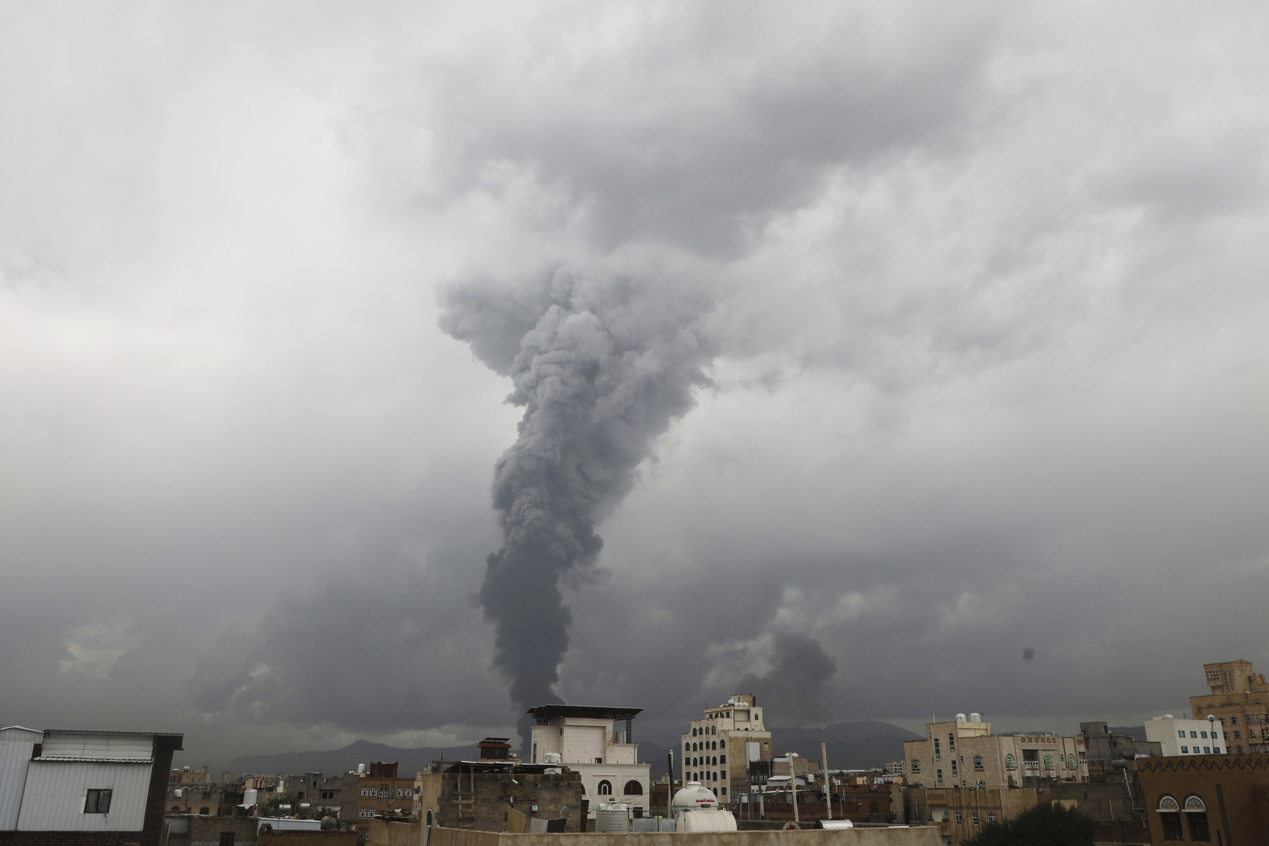 middle east houthi six dead and 86 wounded in israeli raids in sanaa scaled