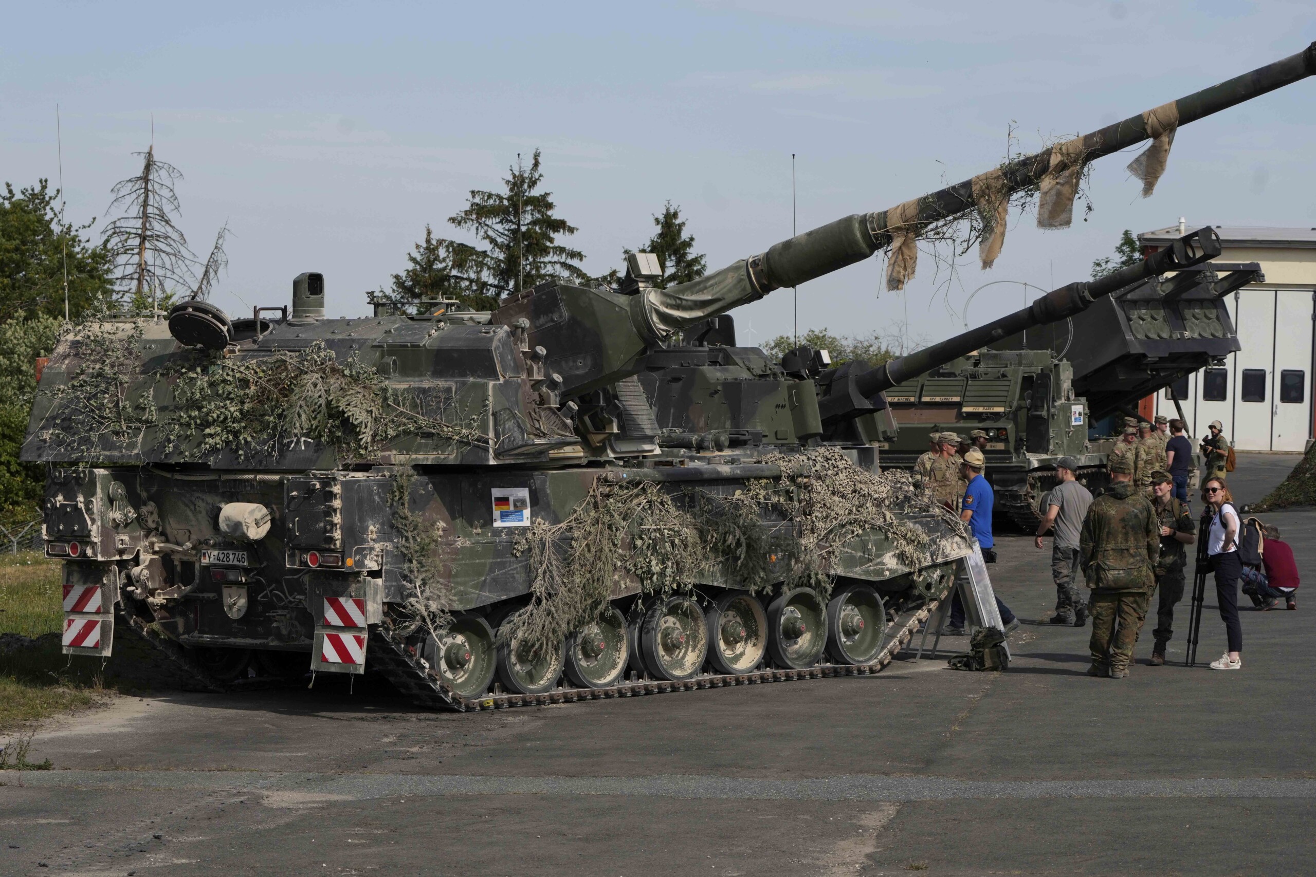 germany cabinet to vote on military service law scaled