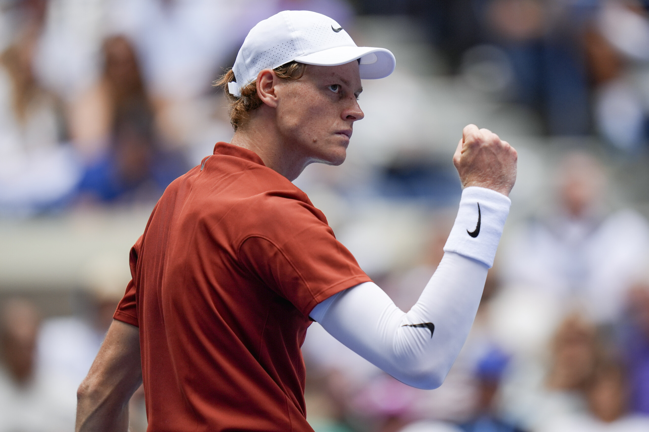 us open sinner through to third round defeats popyrin in three sets scaled