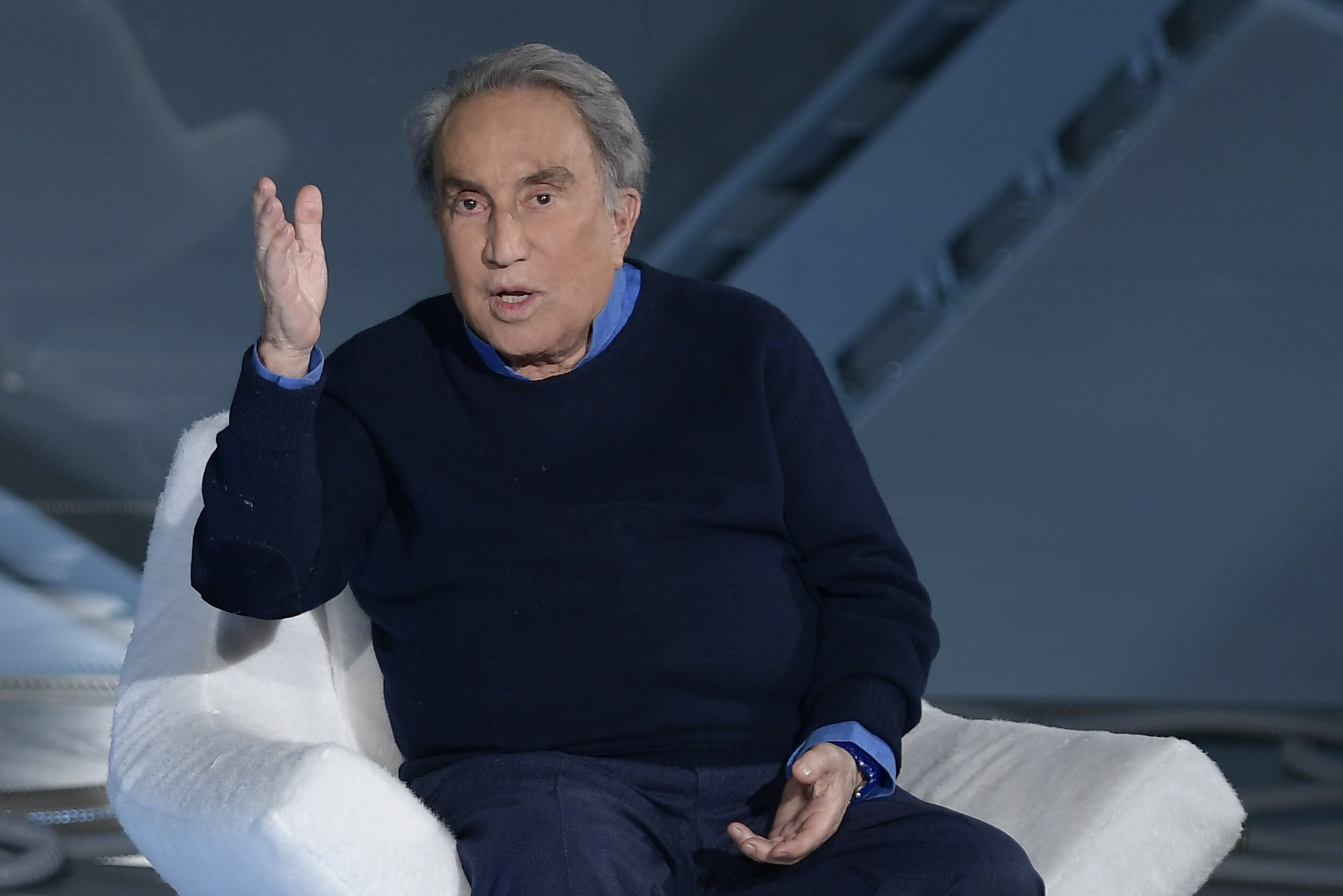 emilio fede hospitalised in critical condition scaled