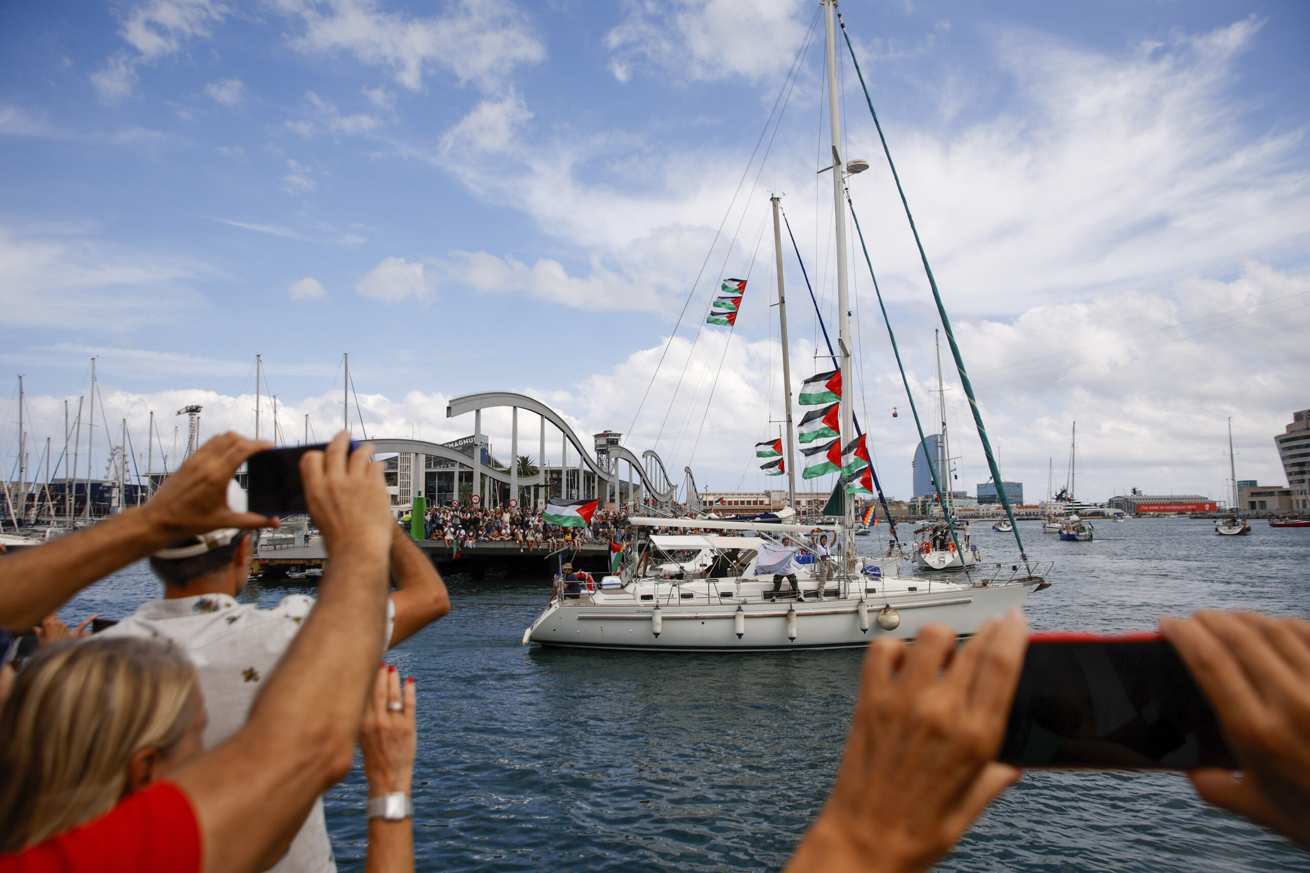 gaza flotilla boats depart from italy on 7 september with four mps on board scaled