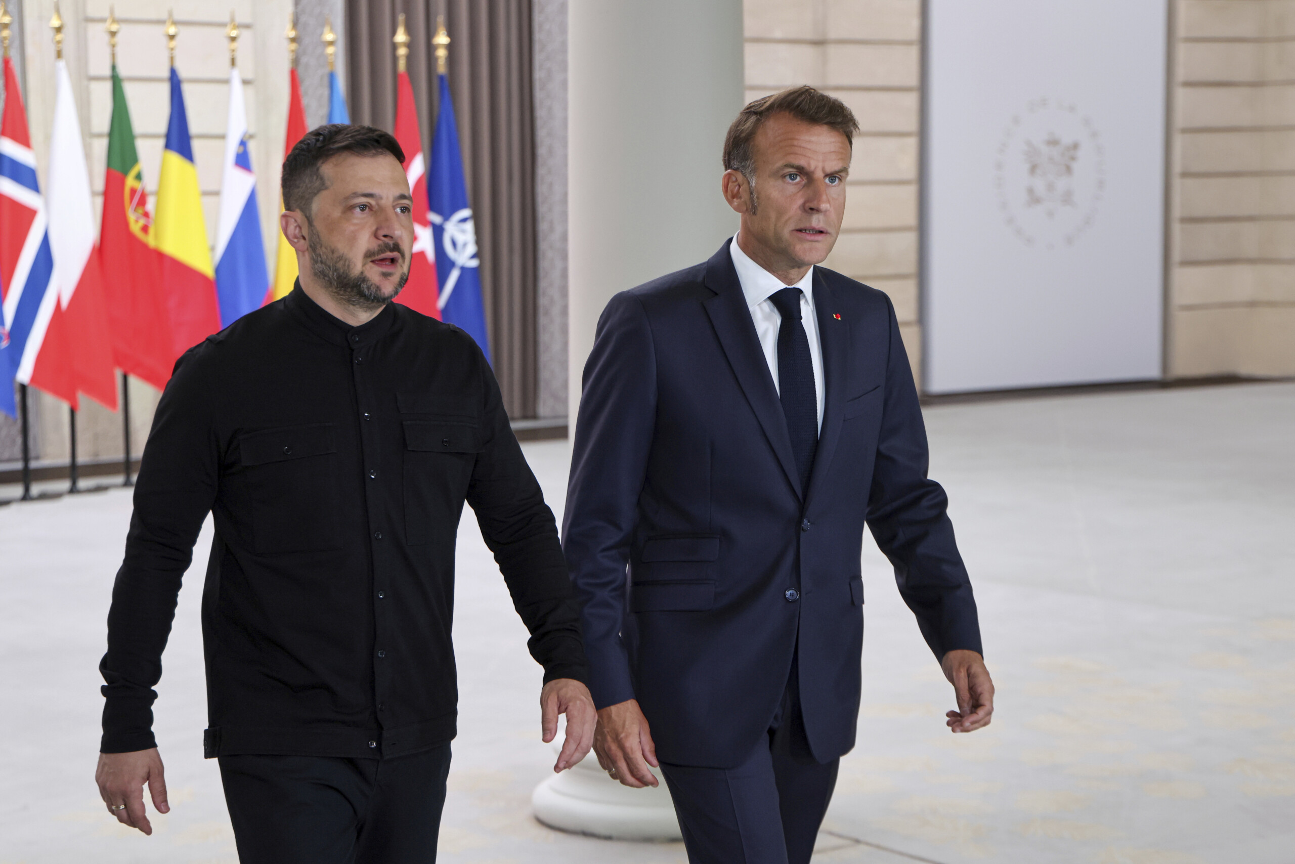 ukraine macron 26 countries commit to sending troops to kyiv scaled