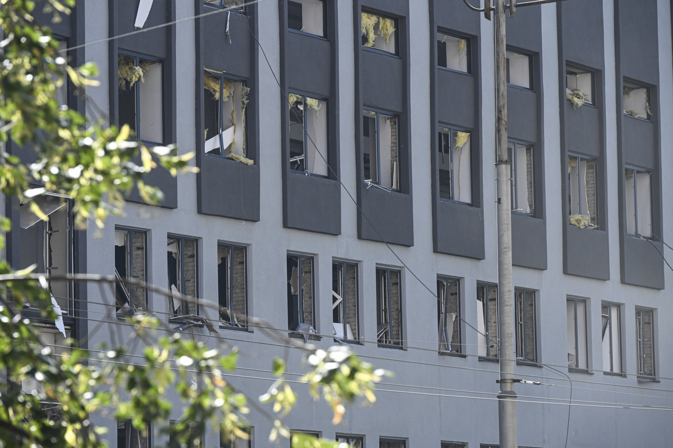 ukraine smoke rising from government building in kiev after russian attack scaled