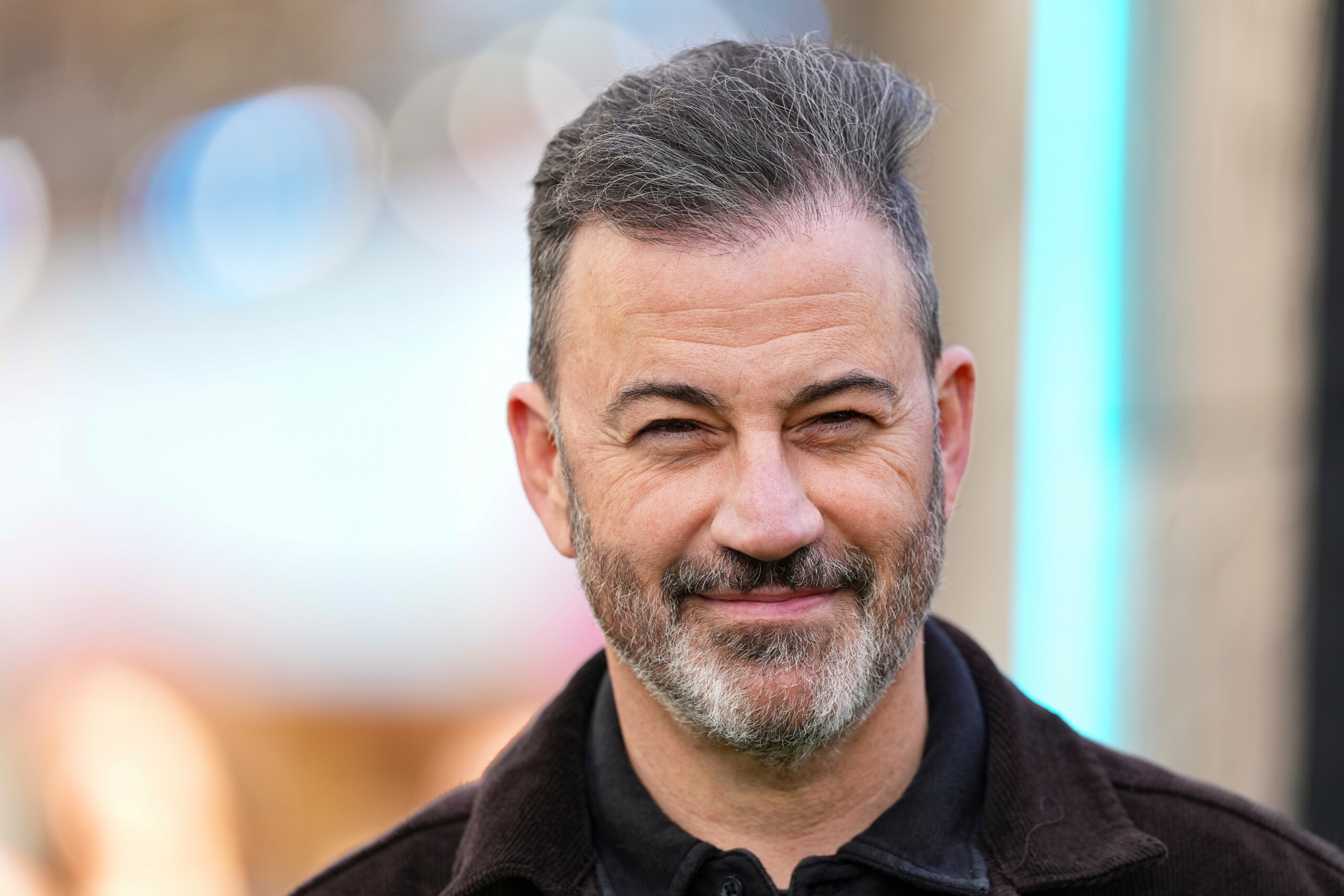 usa kimmel returns to the airwaves and gets emotional i never joked about kirks murder scaled