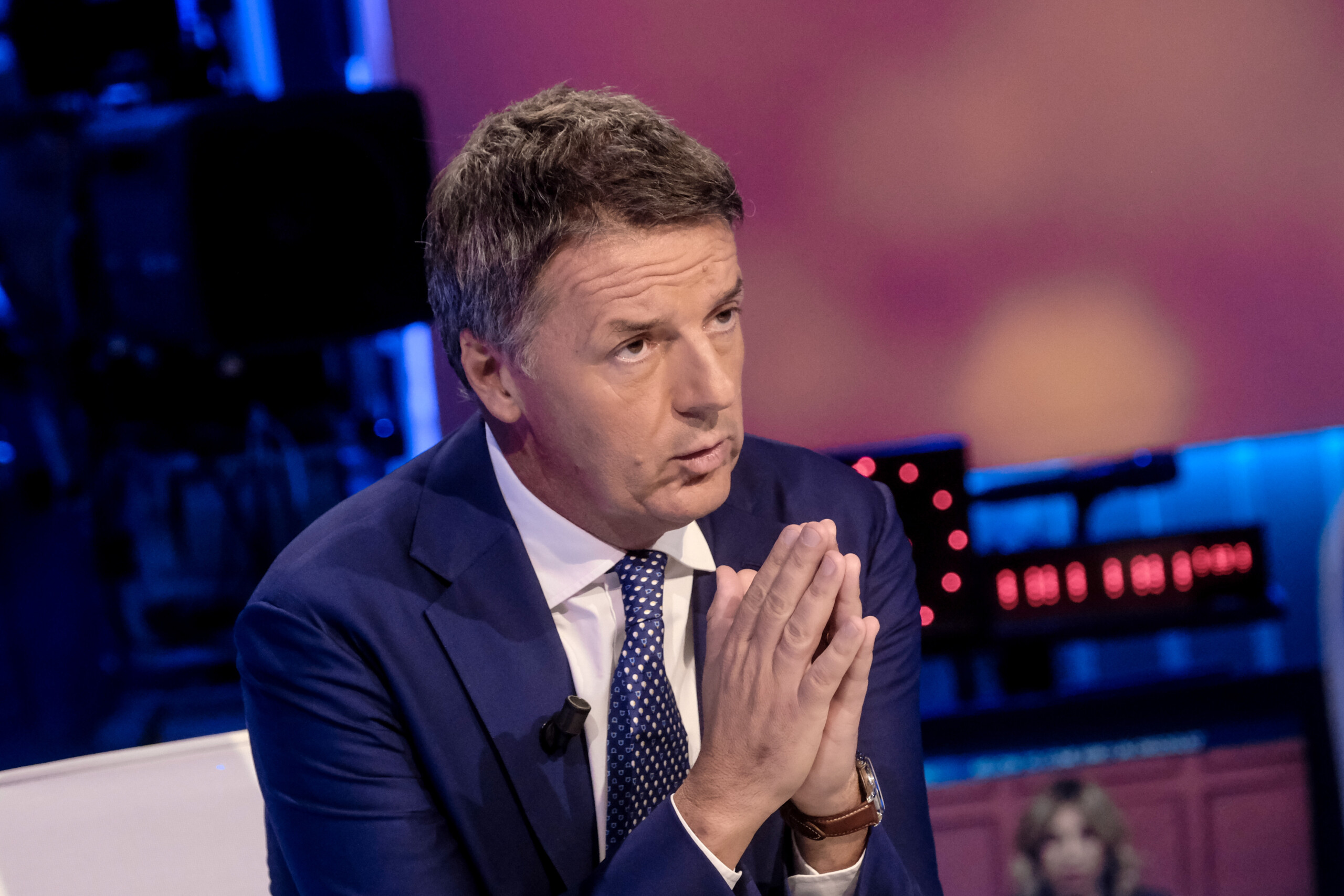 government renzi growing hatred also created by meloni who uses it as a diversion scaled