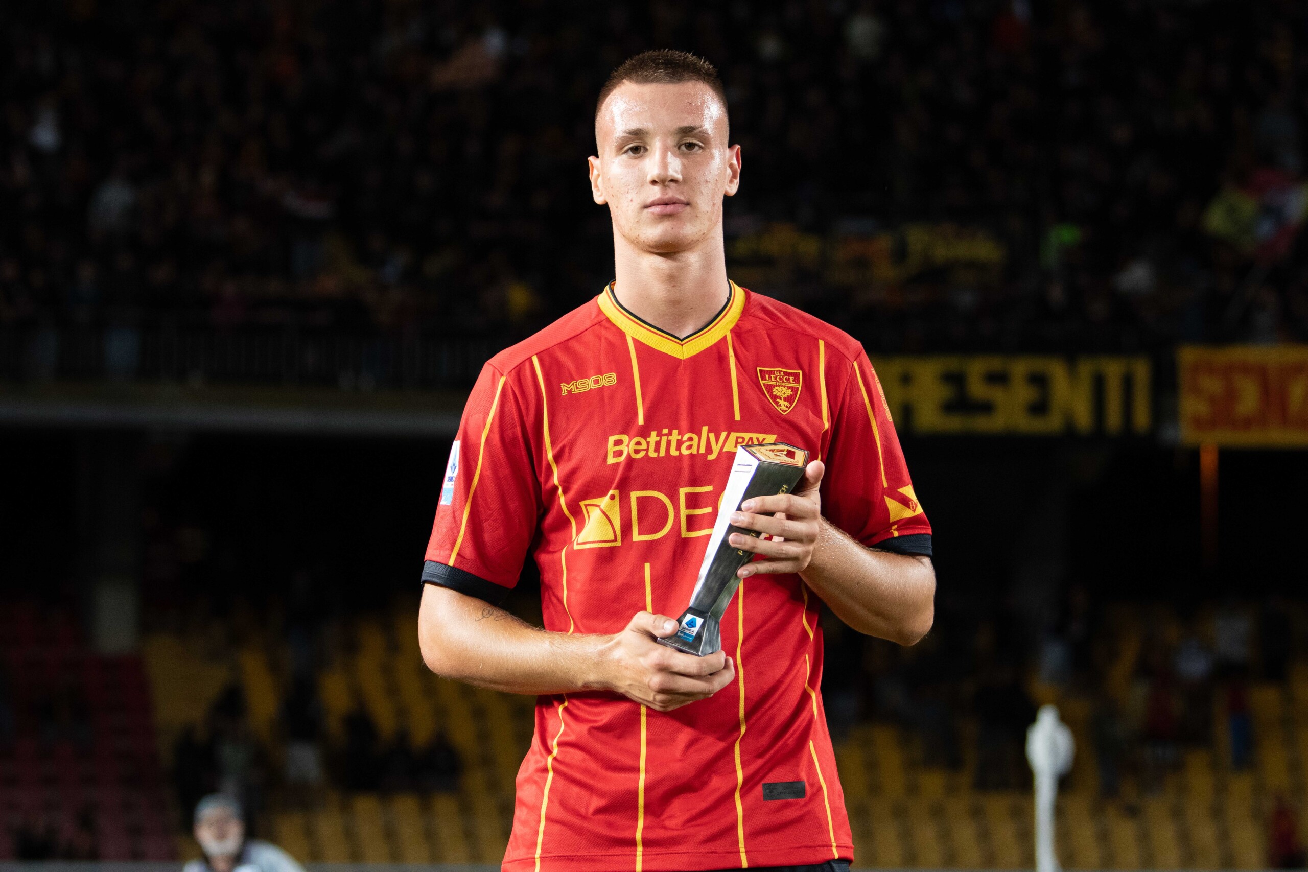 football serie a lecce bologna 2 2 first goal for 17 year old camarda scaled