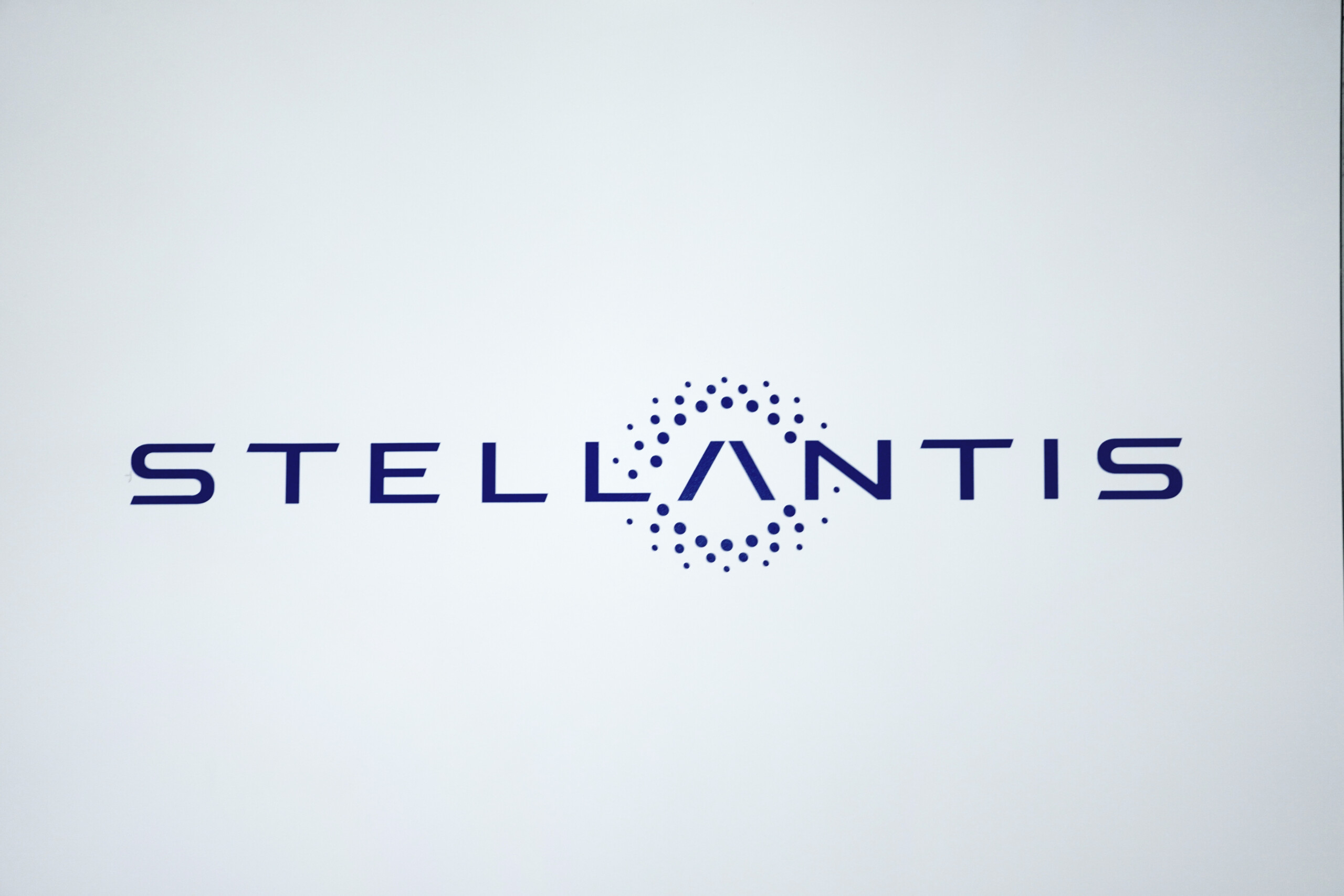 stellantis meeting between unions and ceo filosa in turin on october 20 scaled