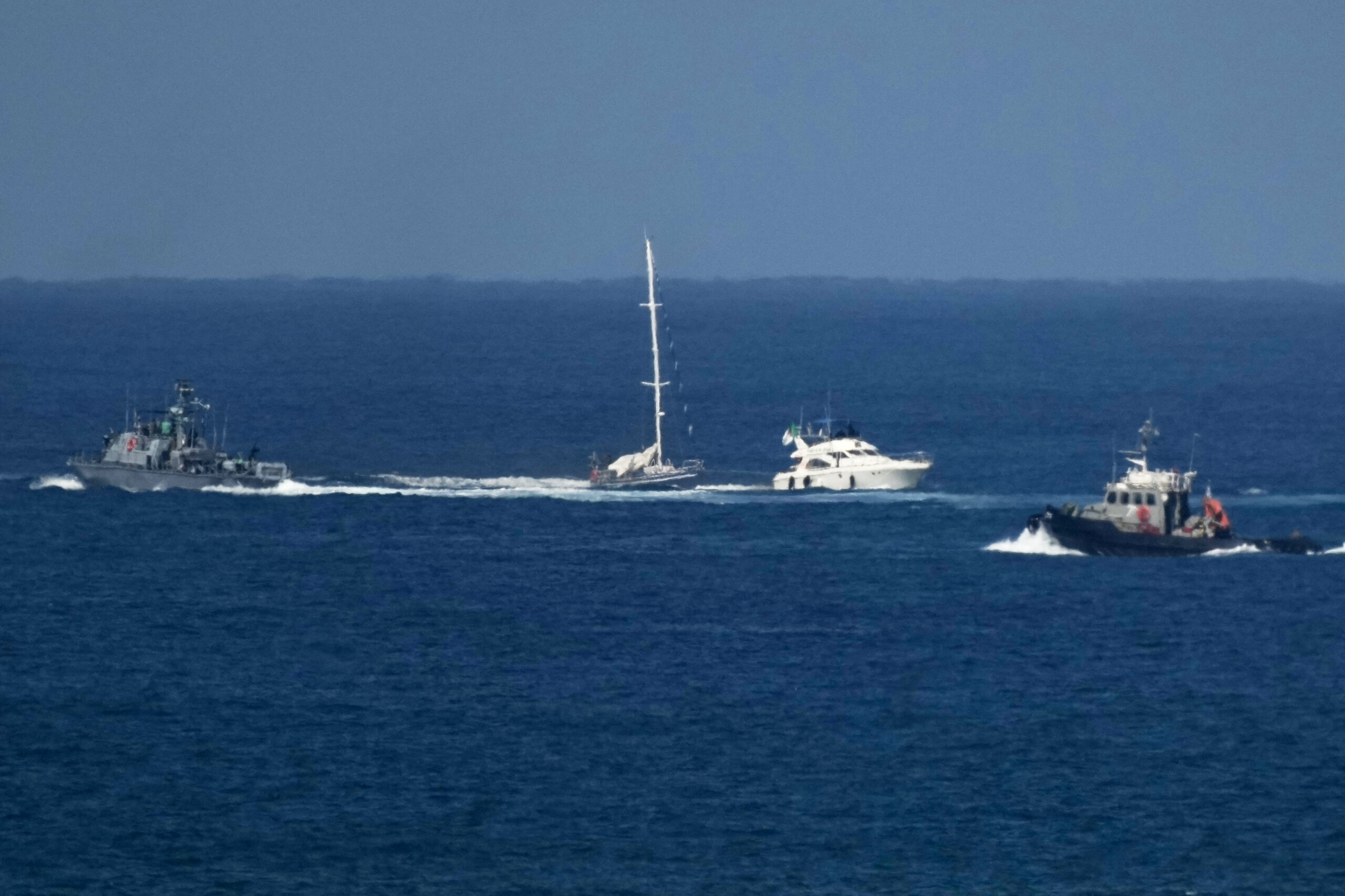 flotilla 46 italians disembarked in ashdod first diplomatic visits tomorrow scaled