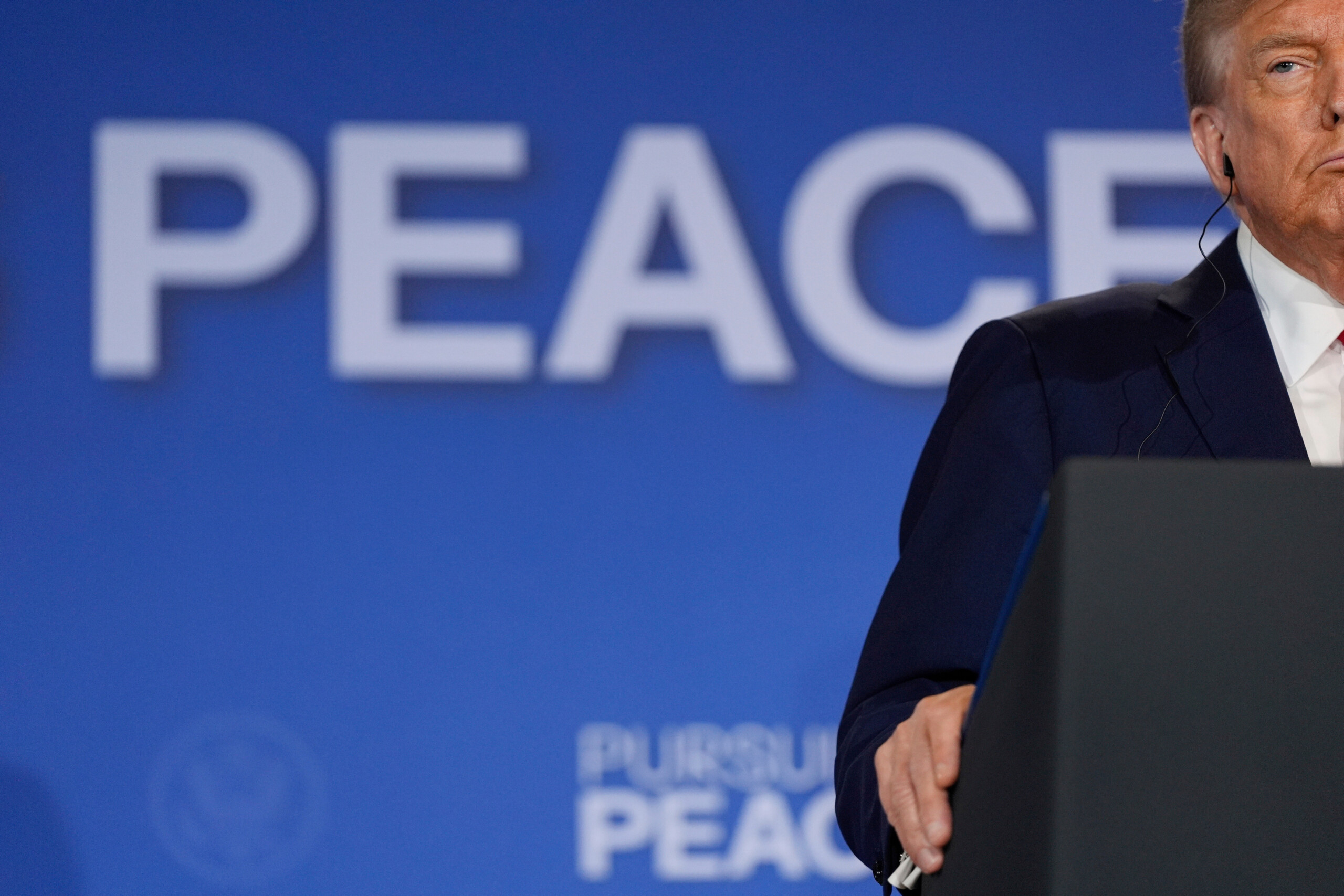 gaza trump we are very close to achieving peace scaled
