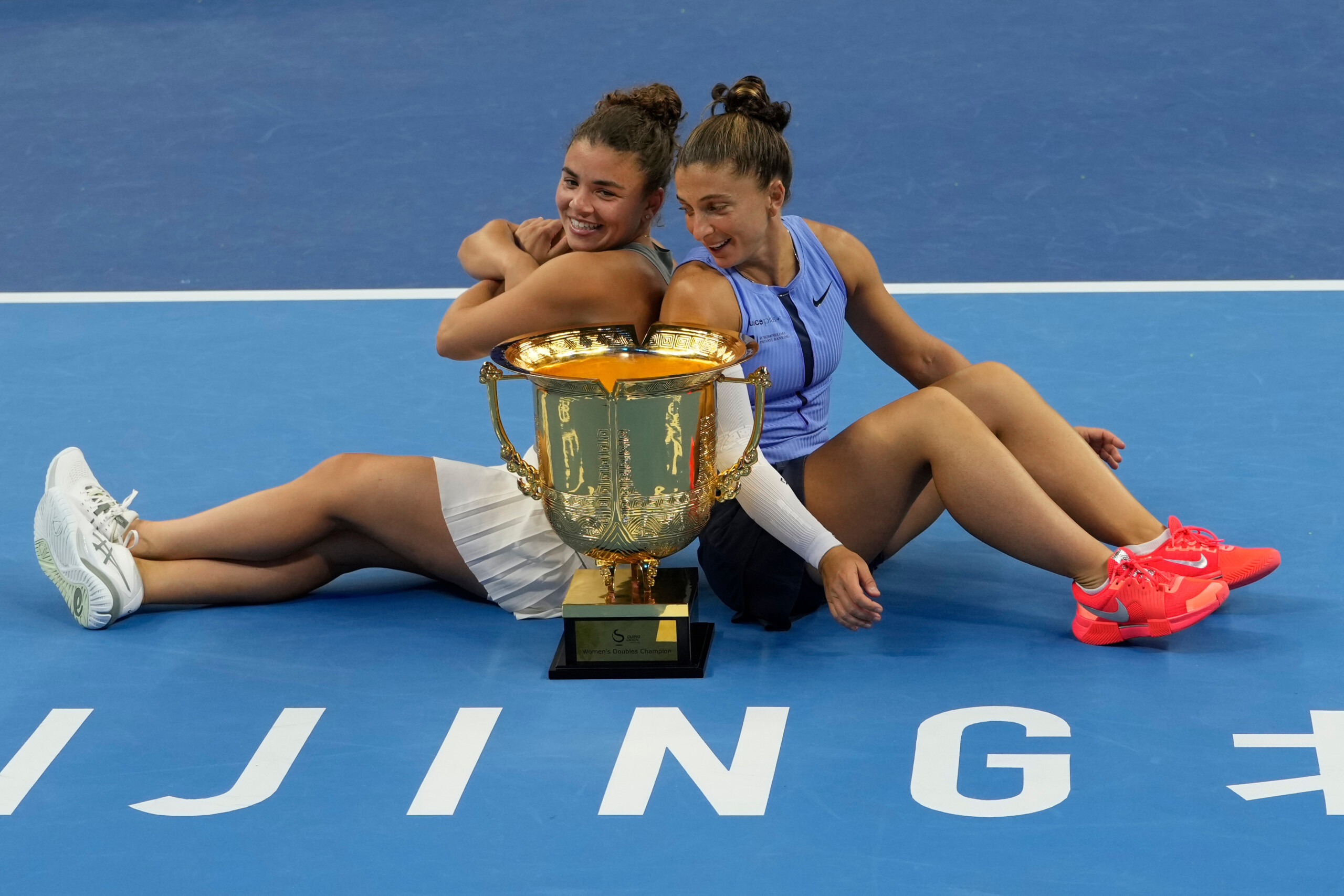 tennis errani et paolini heureuses davoir defendu notre titre a pekin scaled