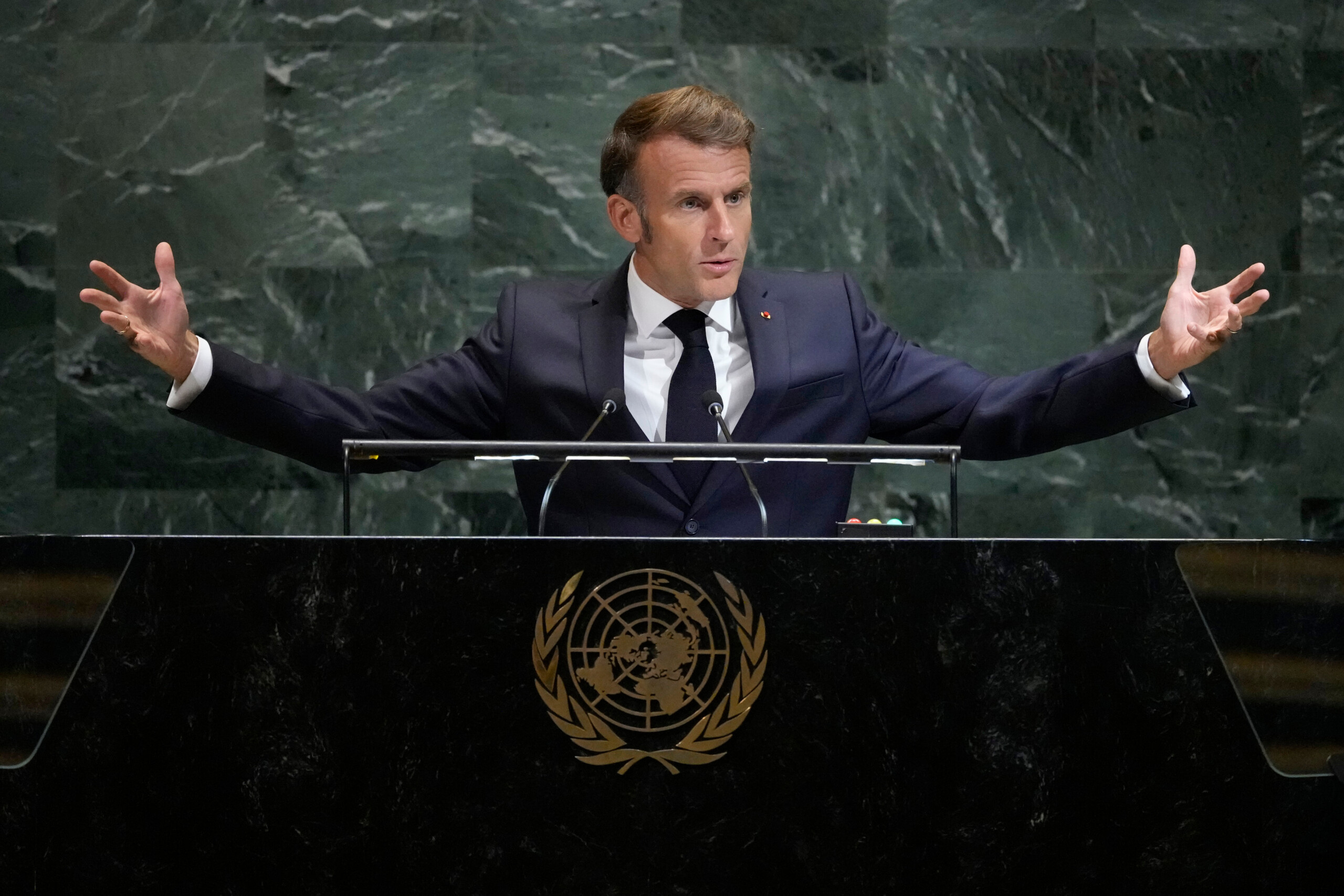 france macrons staff will take responsibility if lecornu negotiations fail scaled