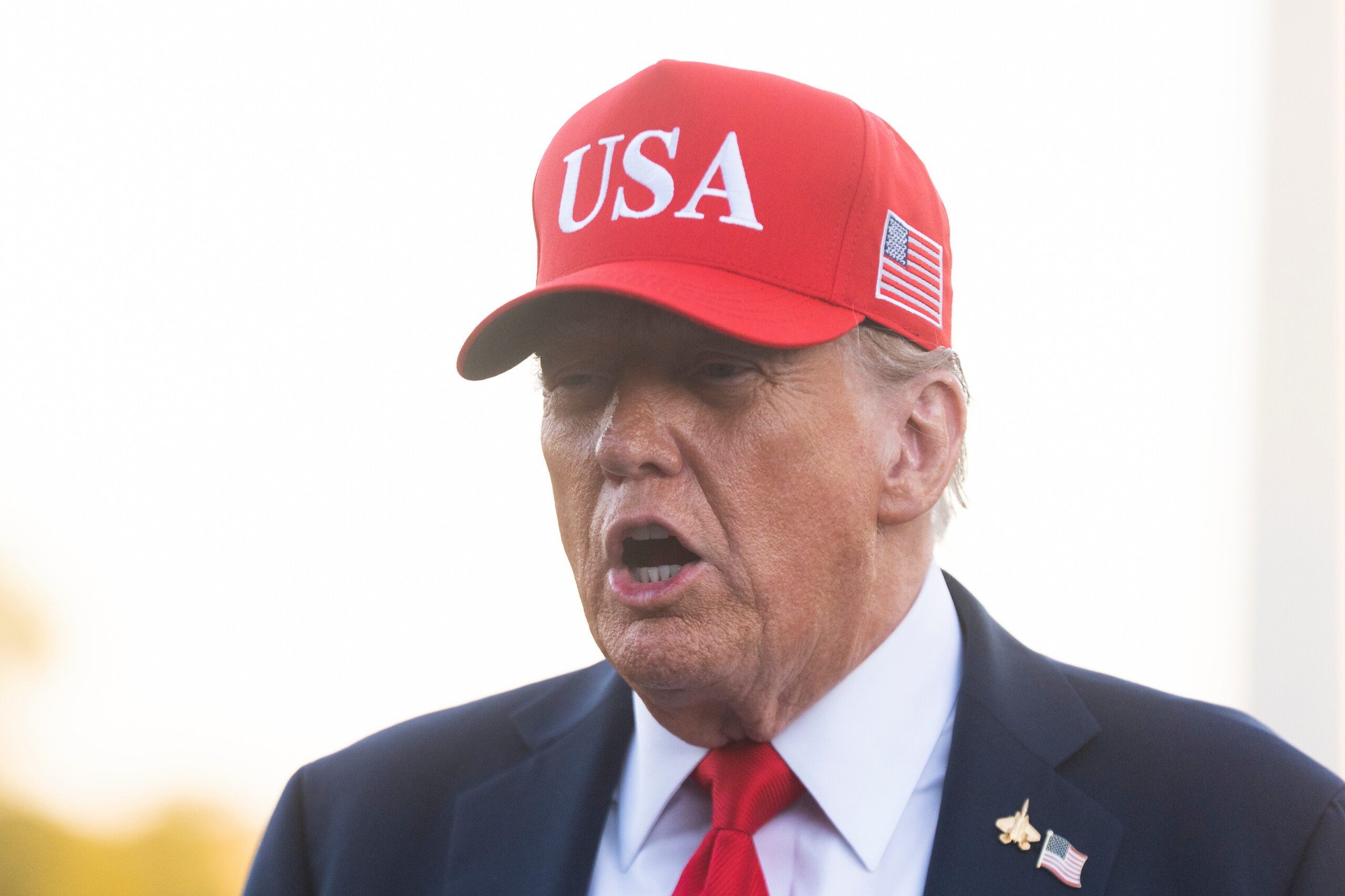 us trump announces first layoffs due to shutdown scaled