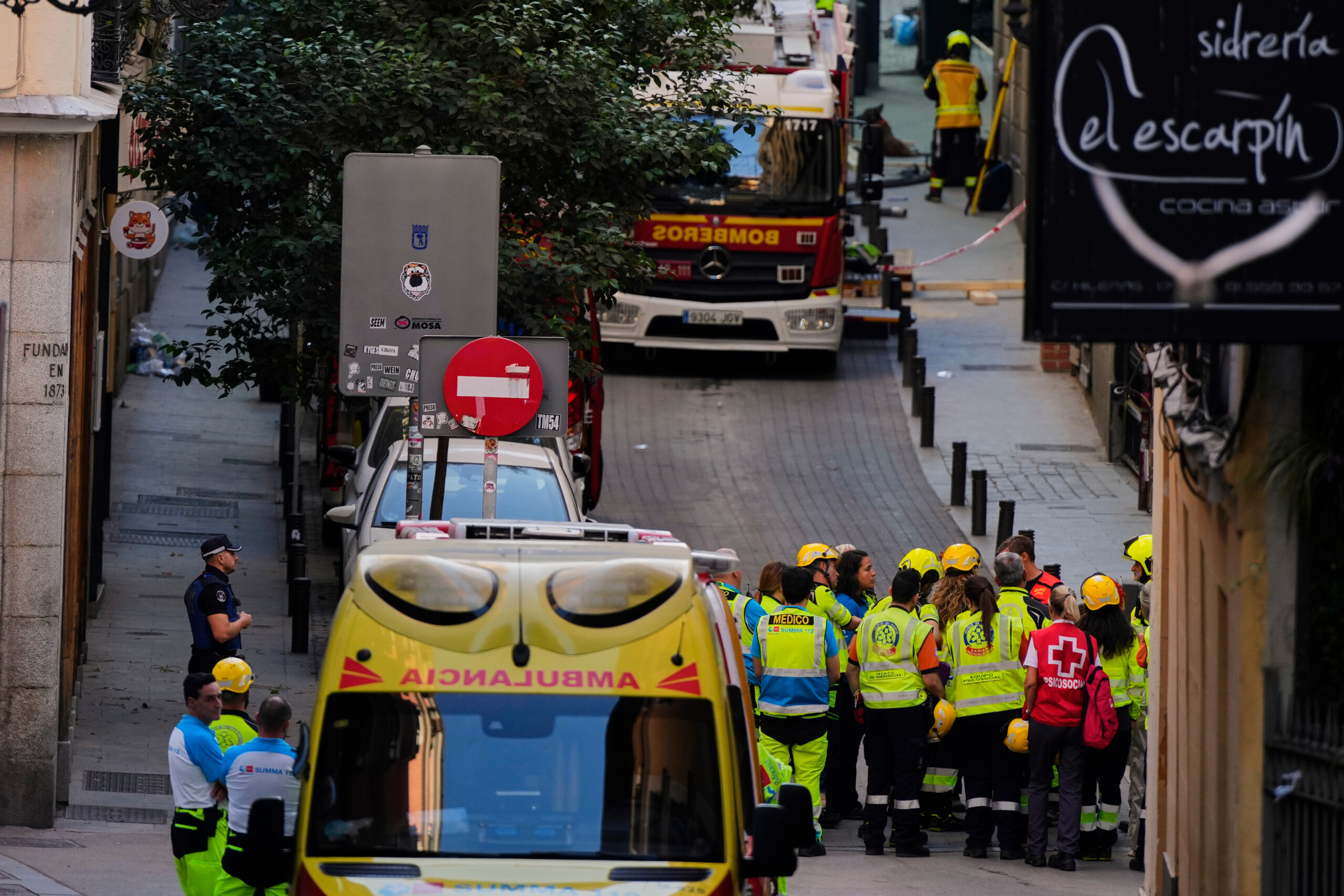building collapses in madrid bodies of four missing persons recovered scaled