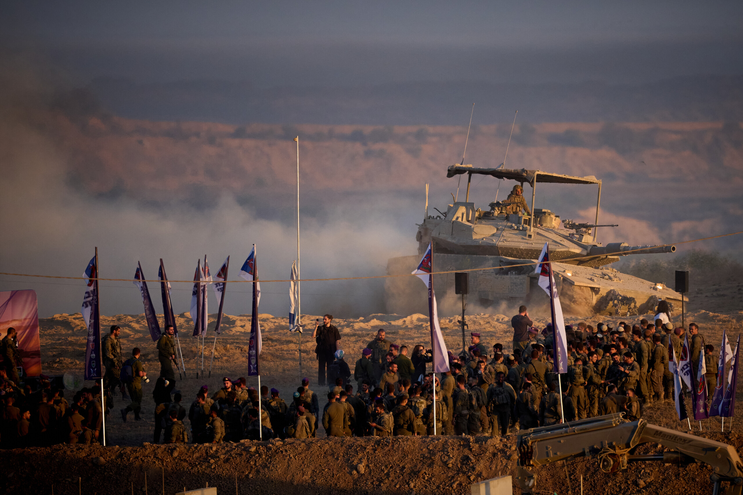 gaza idf ceasefire agreement came into effect at 12 noon local time scaled