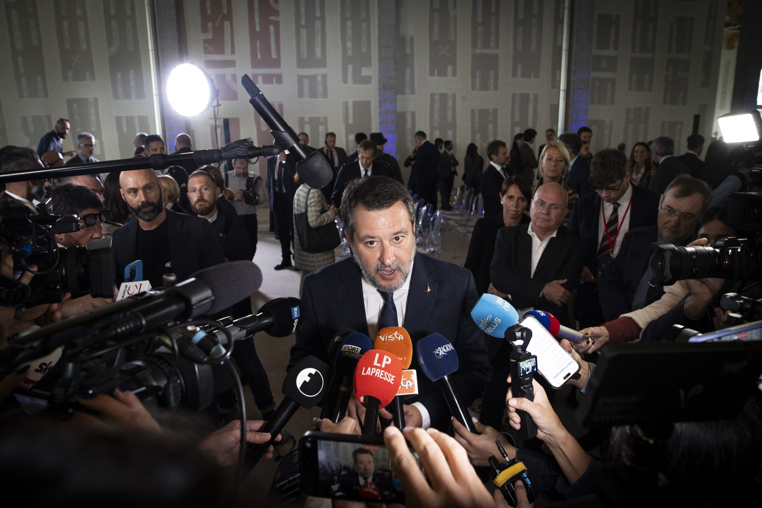 gaza salvini the government is balanced peace is also owed to netanyahu scaled