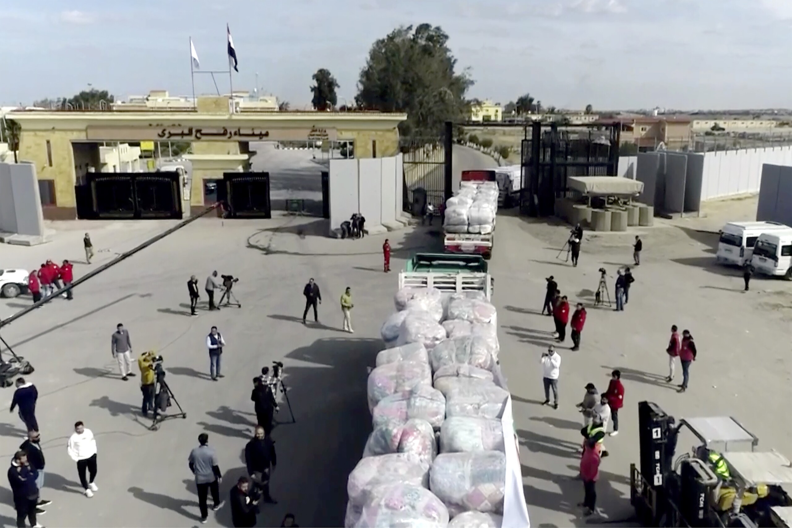 gaza un received green light from israel for aid in the strip starting tomorrow scaled