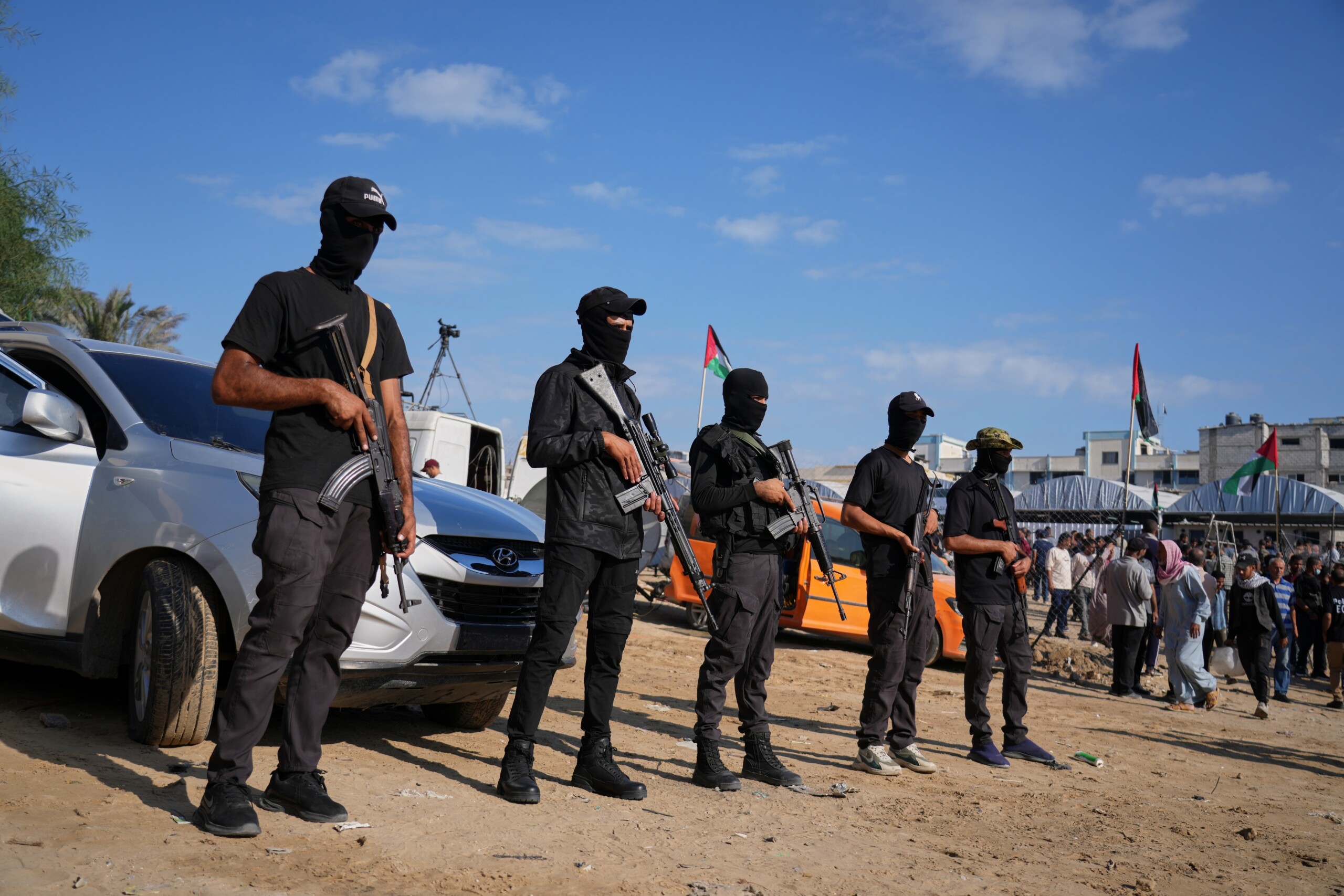 gaza hostage families hamas violates agreements only four bodies returned today scaled