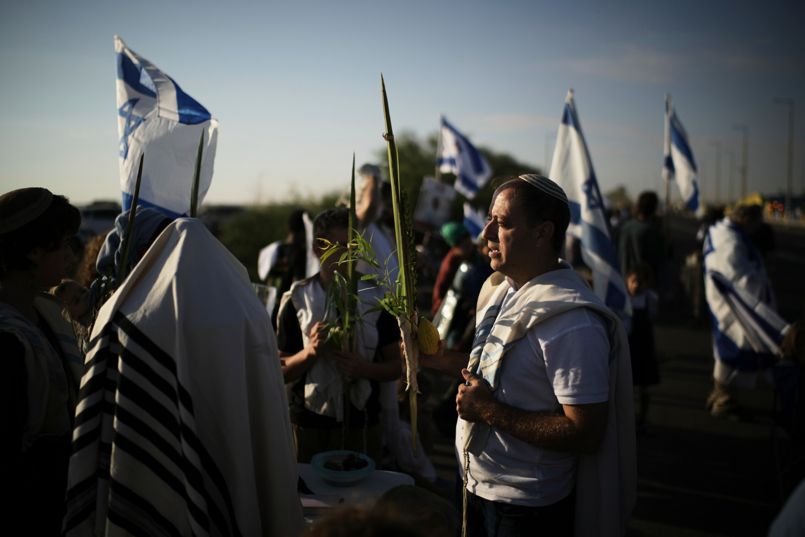 gaza media reports that hamas will return hostages bodies this afternoon scaled