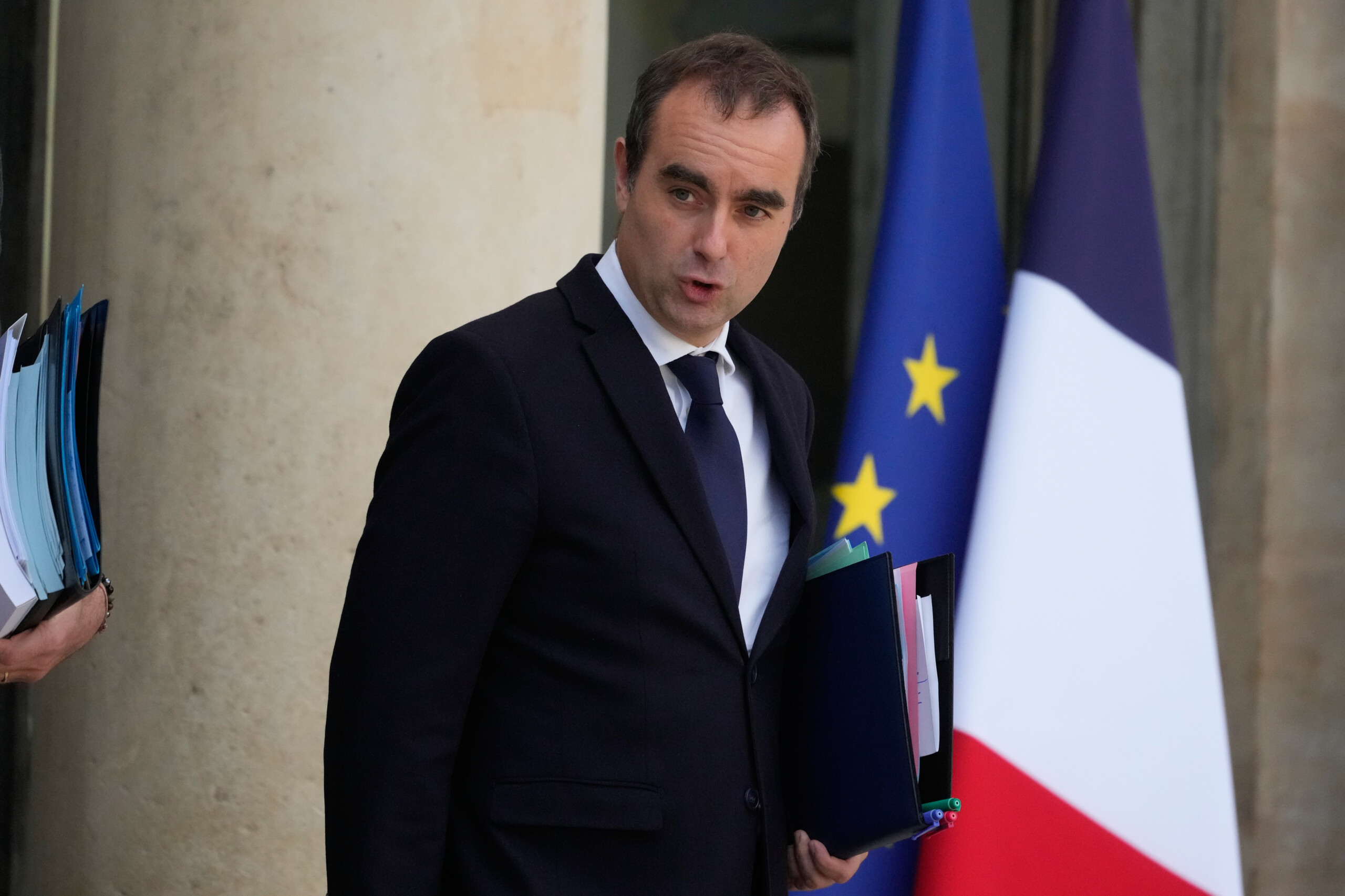 france lecornu pension reform suspended until january 2028 scaled