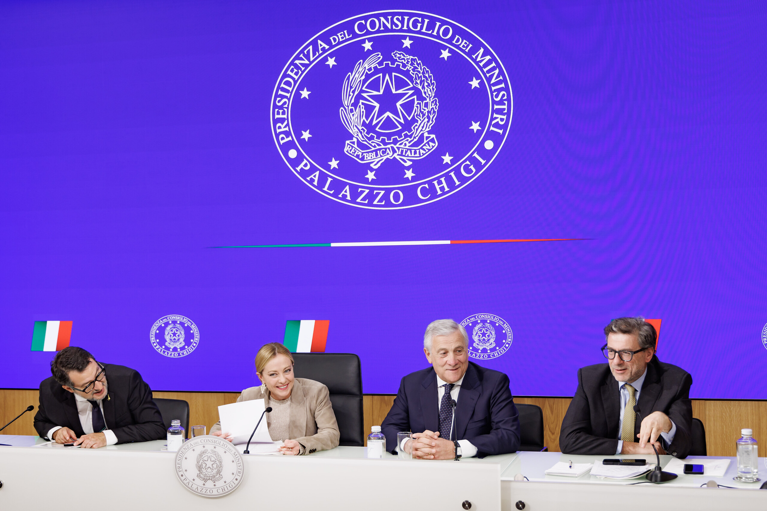 budget law giorgetti e20 increase for minimum pensions scaled