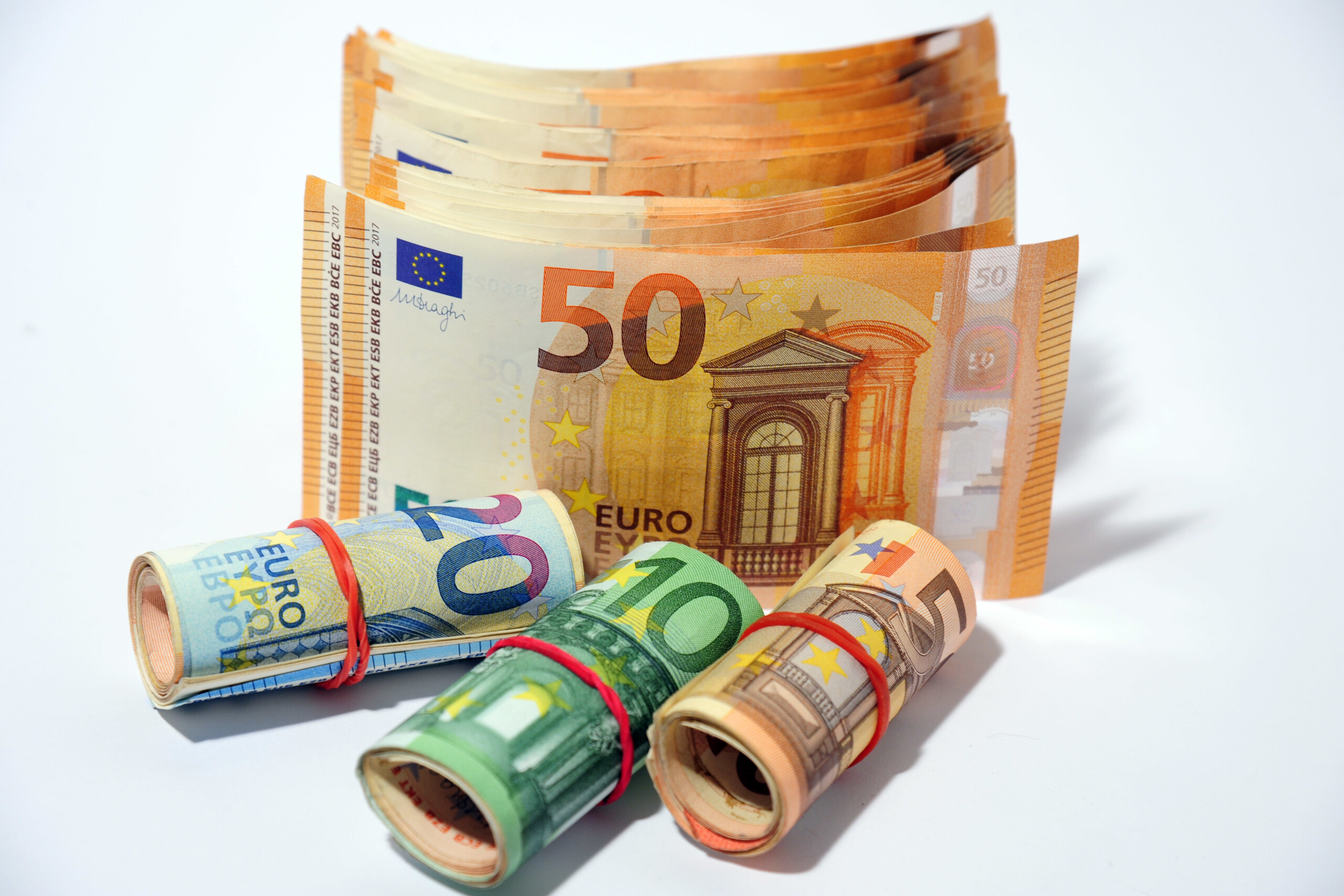 treasury btp valore orders already exceed one billion euros scaled