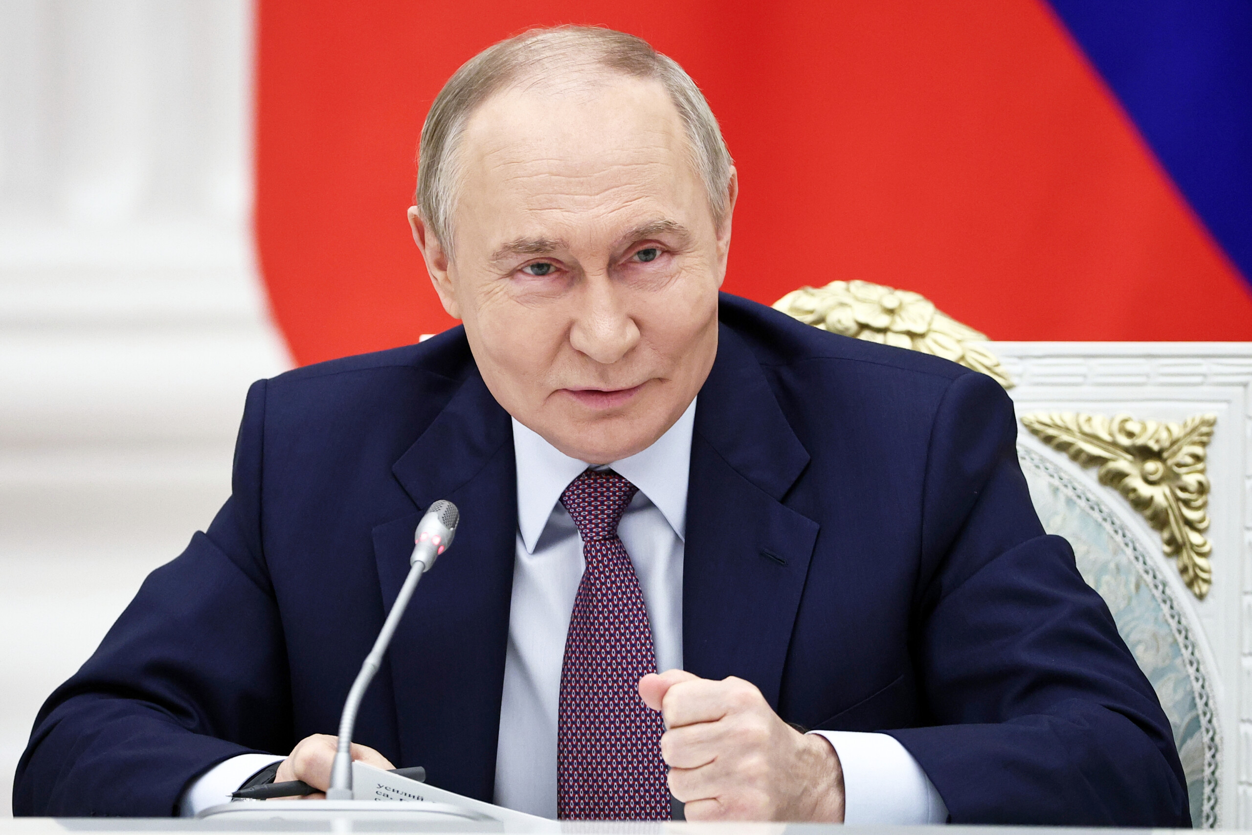 ukraine putin us sanctions are a hostile act scaled