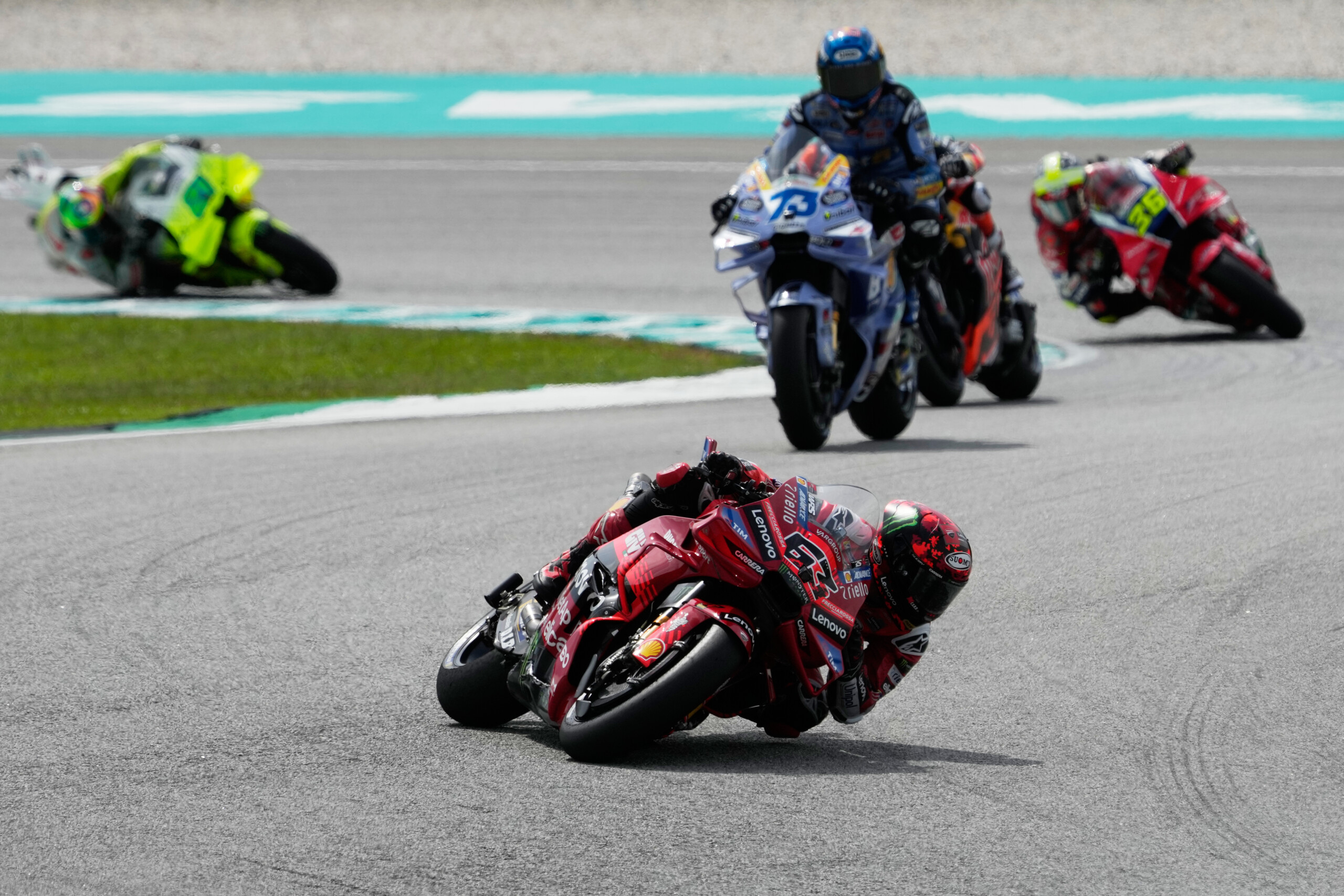 MotoGP, Alex Marquez dominates and wins at Sepang. Pecco Bagnaia retires 1 motogp alex marquez dominates and wins at sepang pecco bagnaia retires scaled