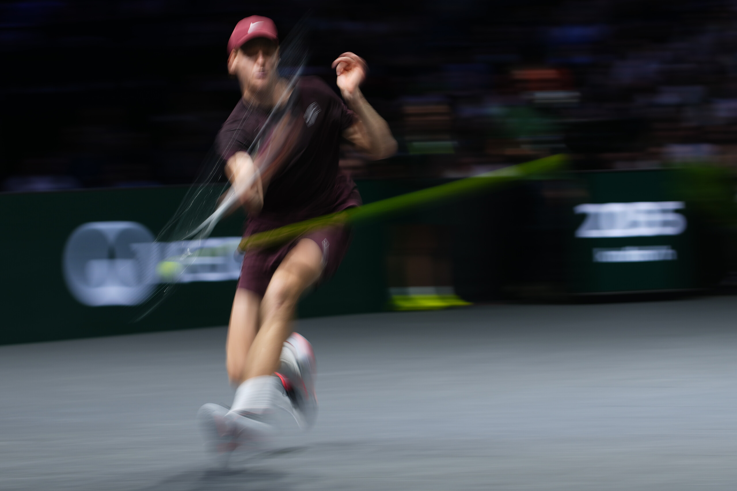 tennis atp paris sinner overwhelms zverev and flies into the final scaled