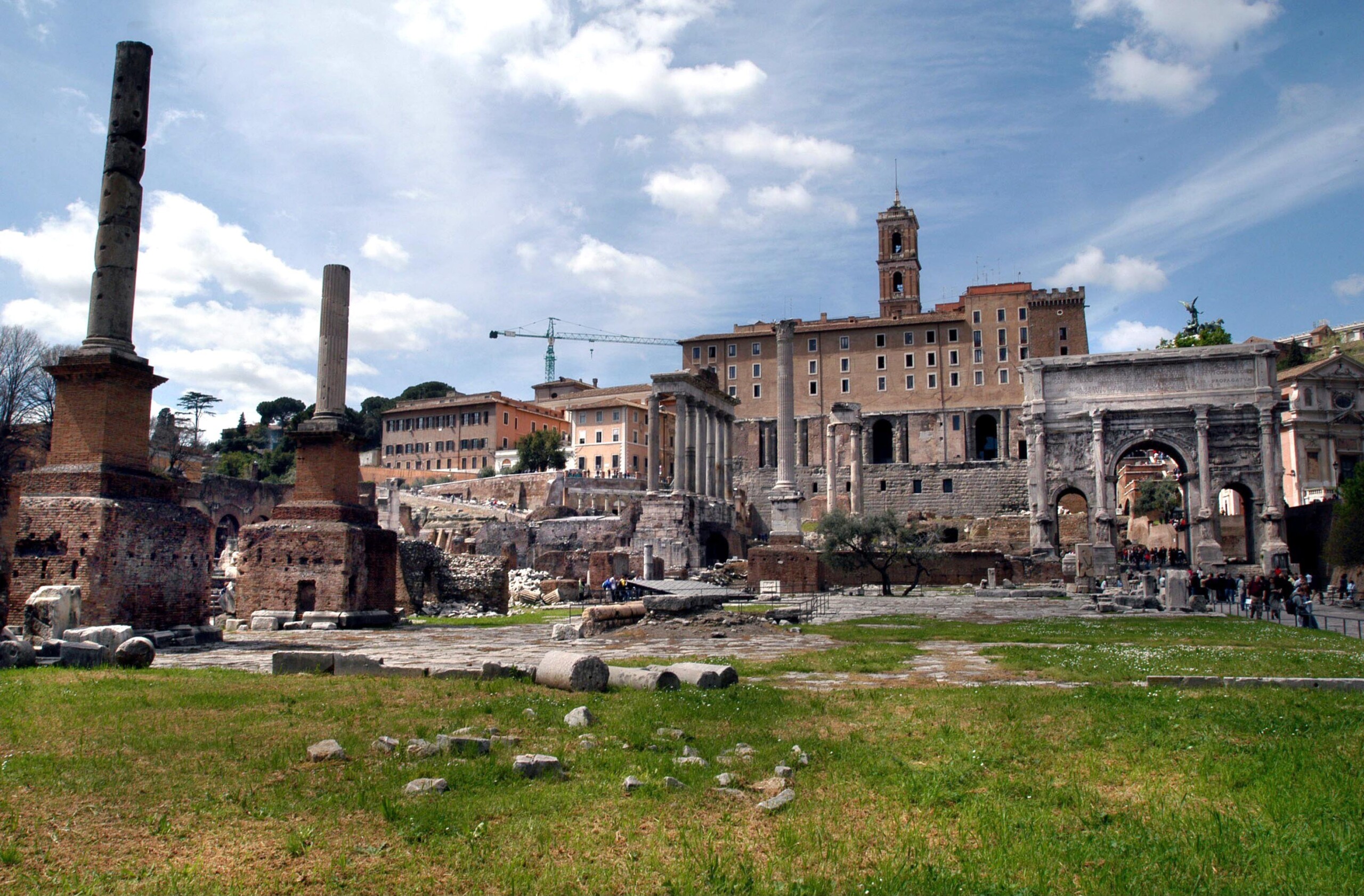 Rome, collapse of a tower at the Imperial Fora: four people rescued 1 rome collapse of a tower at the imperial fora four people rescued scaled