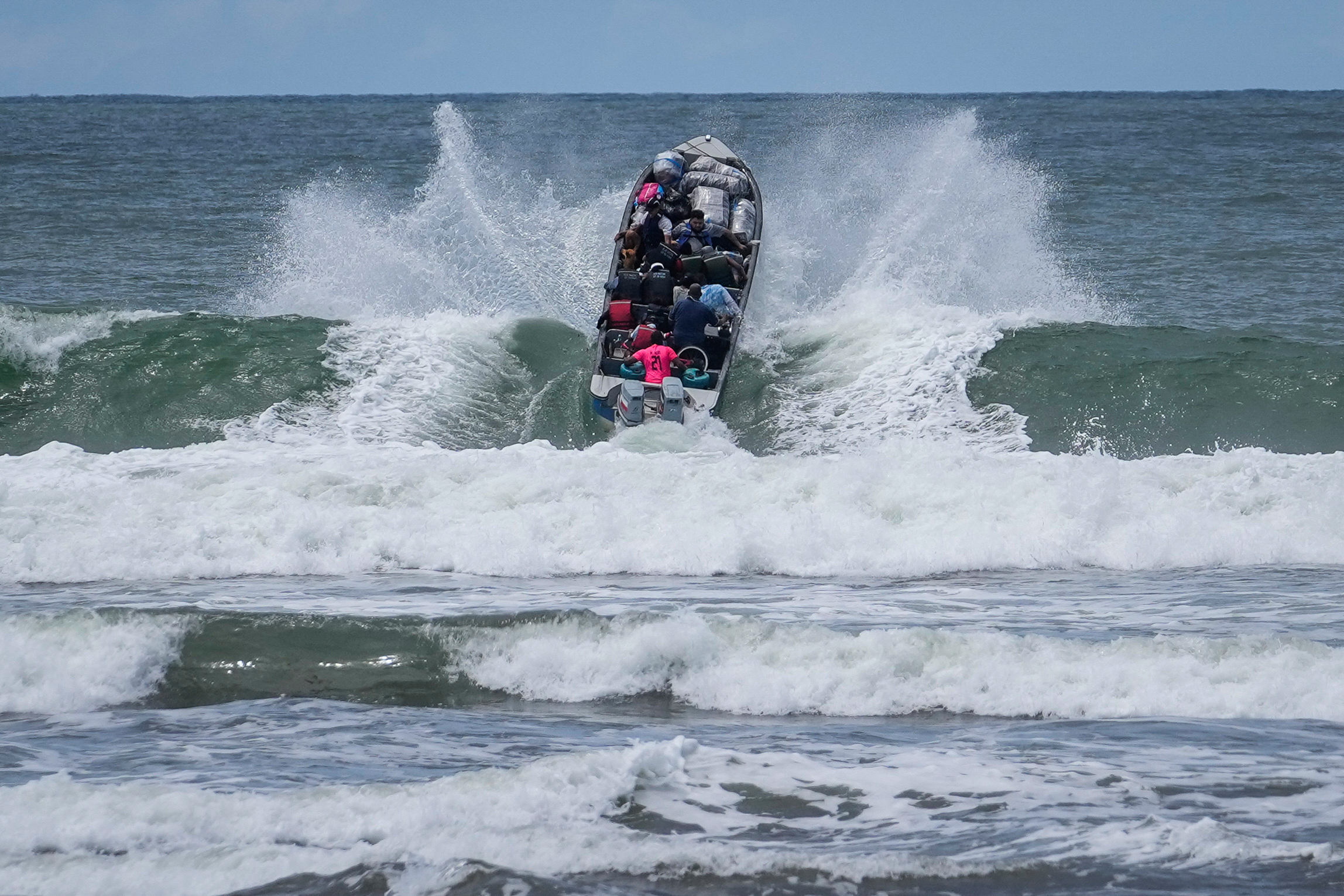 USA: 17th attack against alleged narcos boat in the Caribbean 1 usa 17th attack against alleged narcos boat in the caribbean