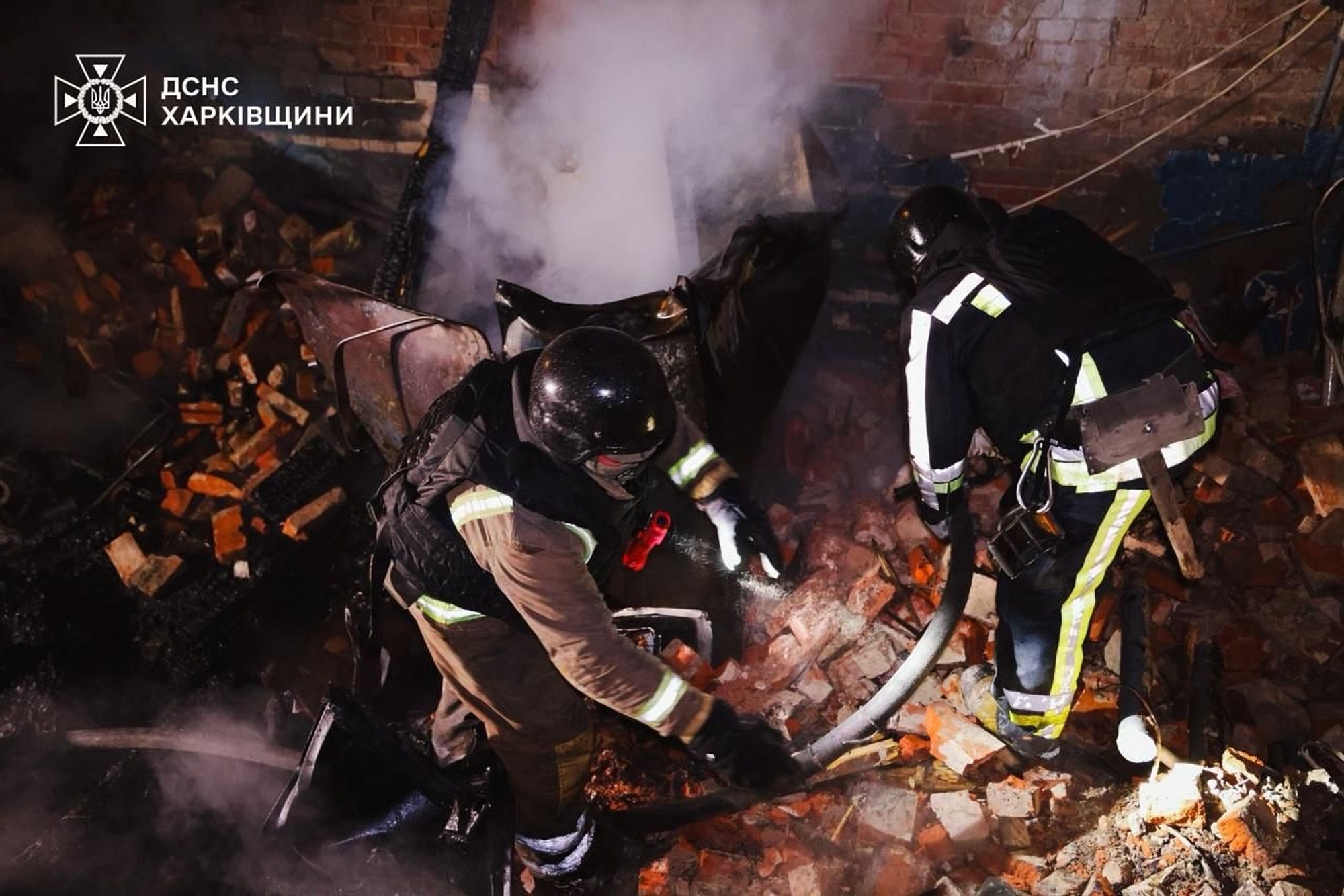 ukraine four dead in russian raids three in dnipro and one in kharkiv