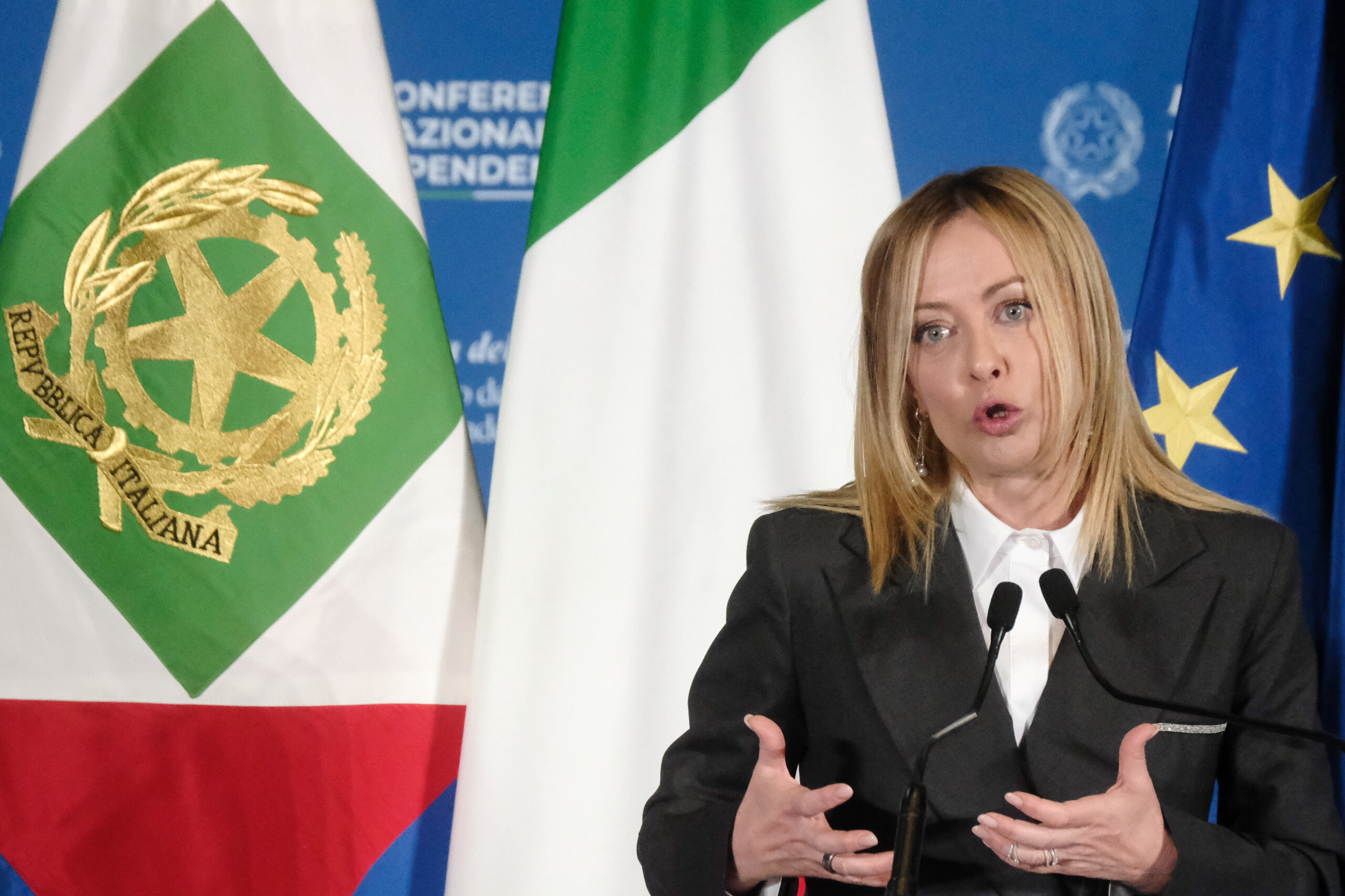 Government: Meloni surpasses 5 million followers on Instagram, over 16 million on social media 1 government meloni surpasses 5 million followers on instagram over 16 million on social media scaled