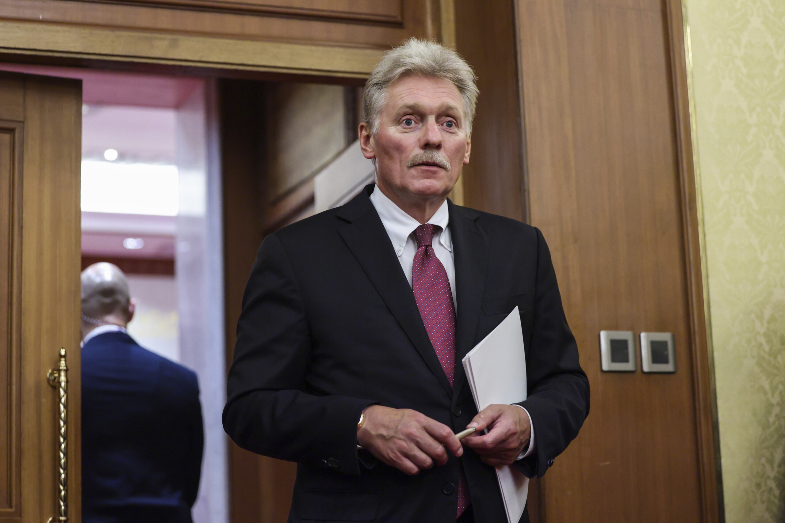 kremlin the situation for kiev is deteriorating day by day scaled