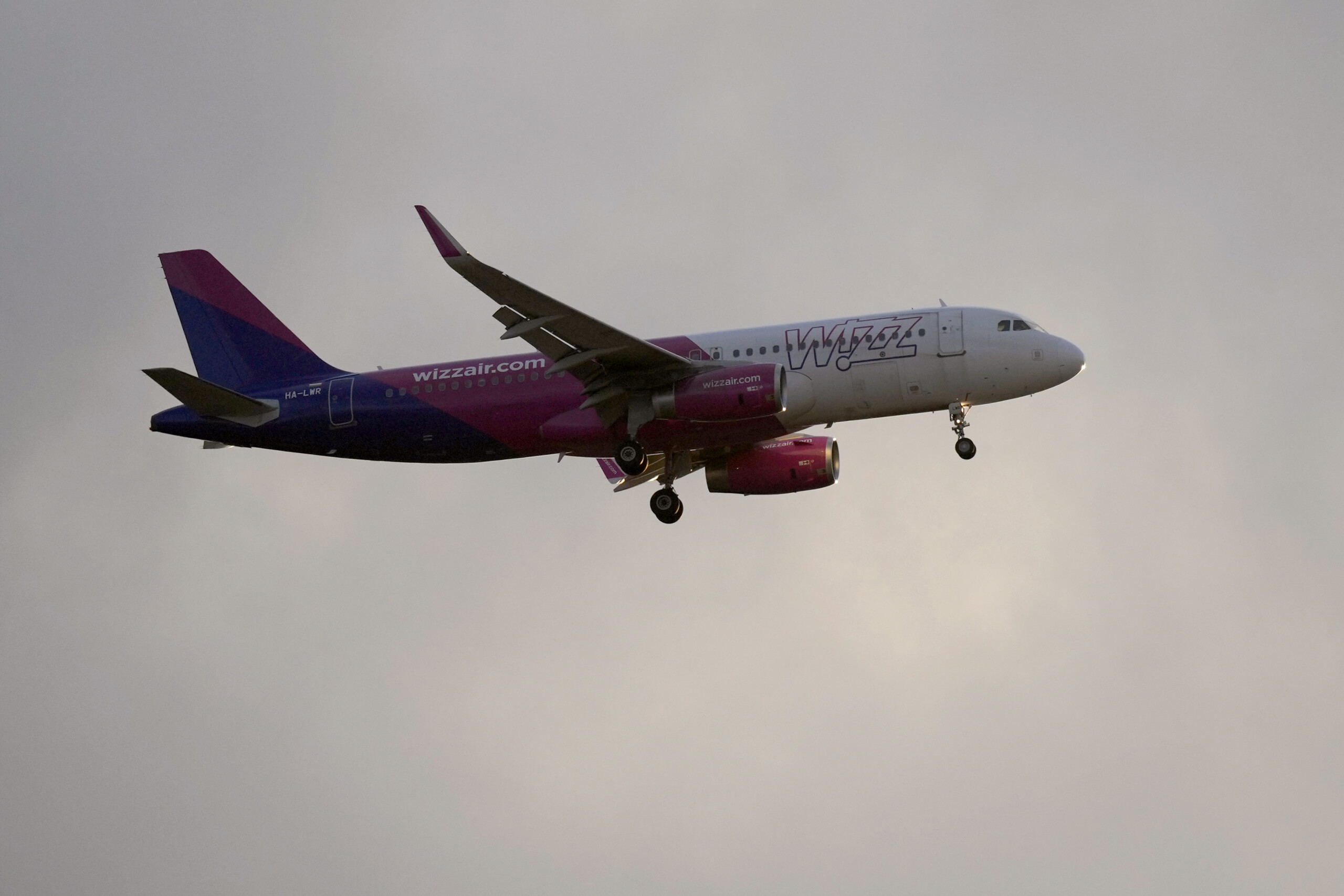 antitrust e500000 fine for wizz air scaled