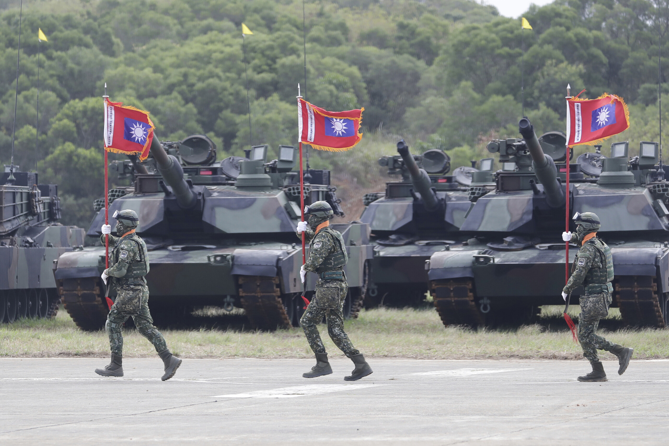 taiwan us approves arms sale taipei thanks trump scaled