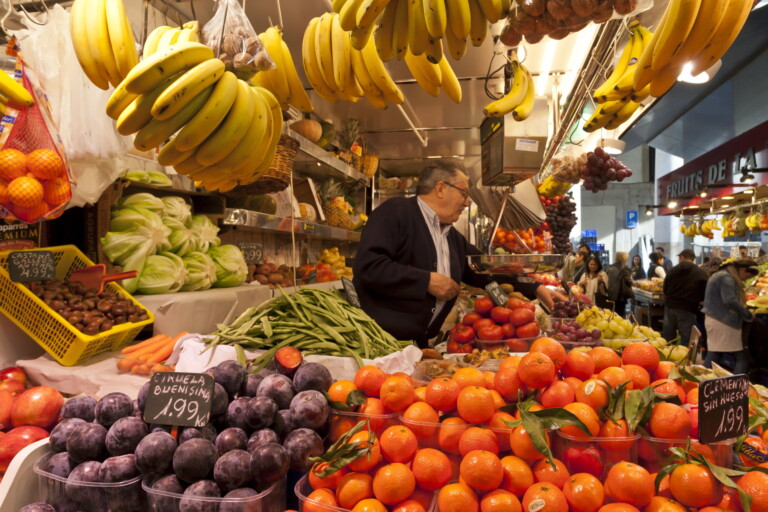 tariffs trump reduces tariffs on beef tomatoes coffee and bananas