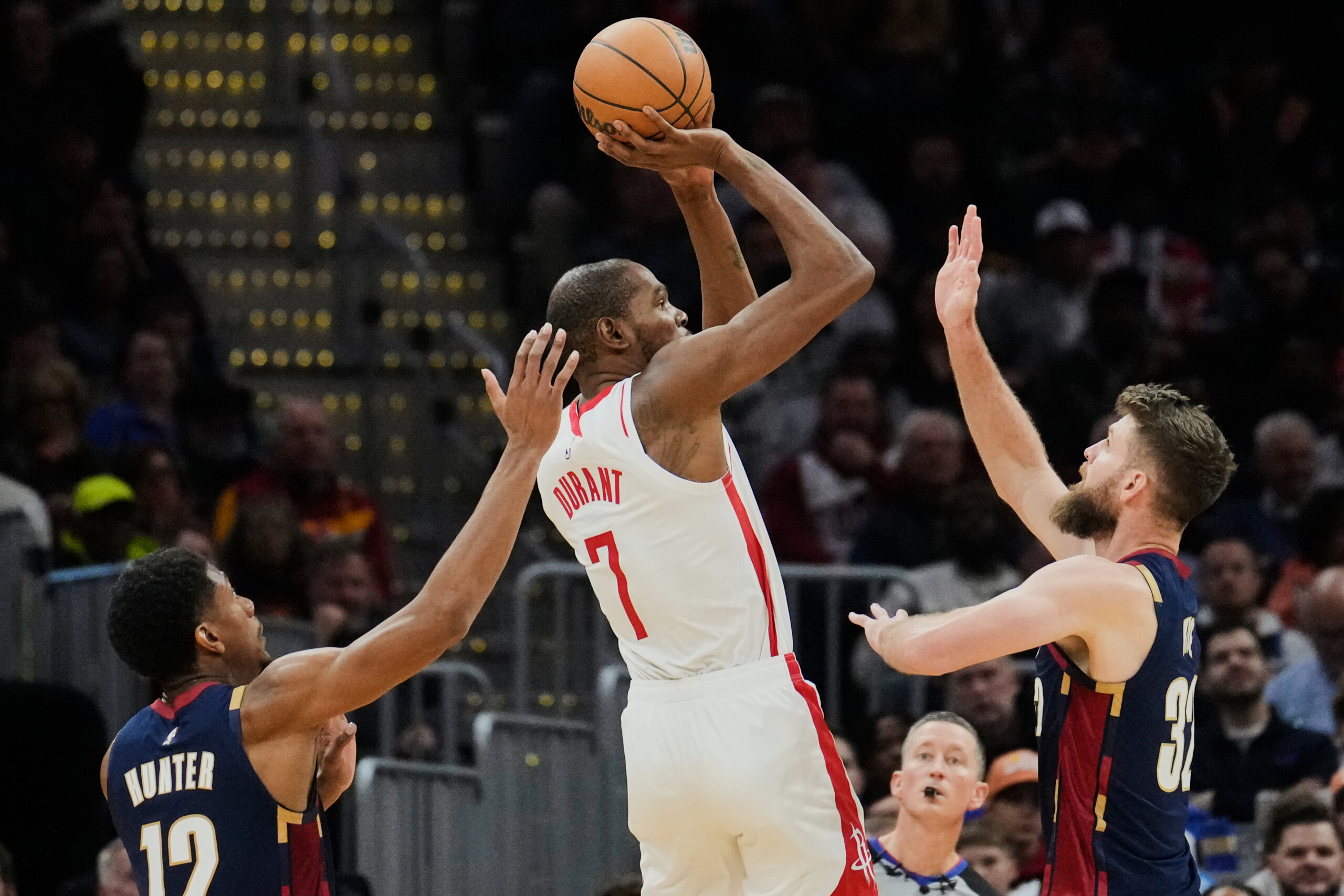 nba houston defeats cleveland oklahoma continues its winning streak scaled