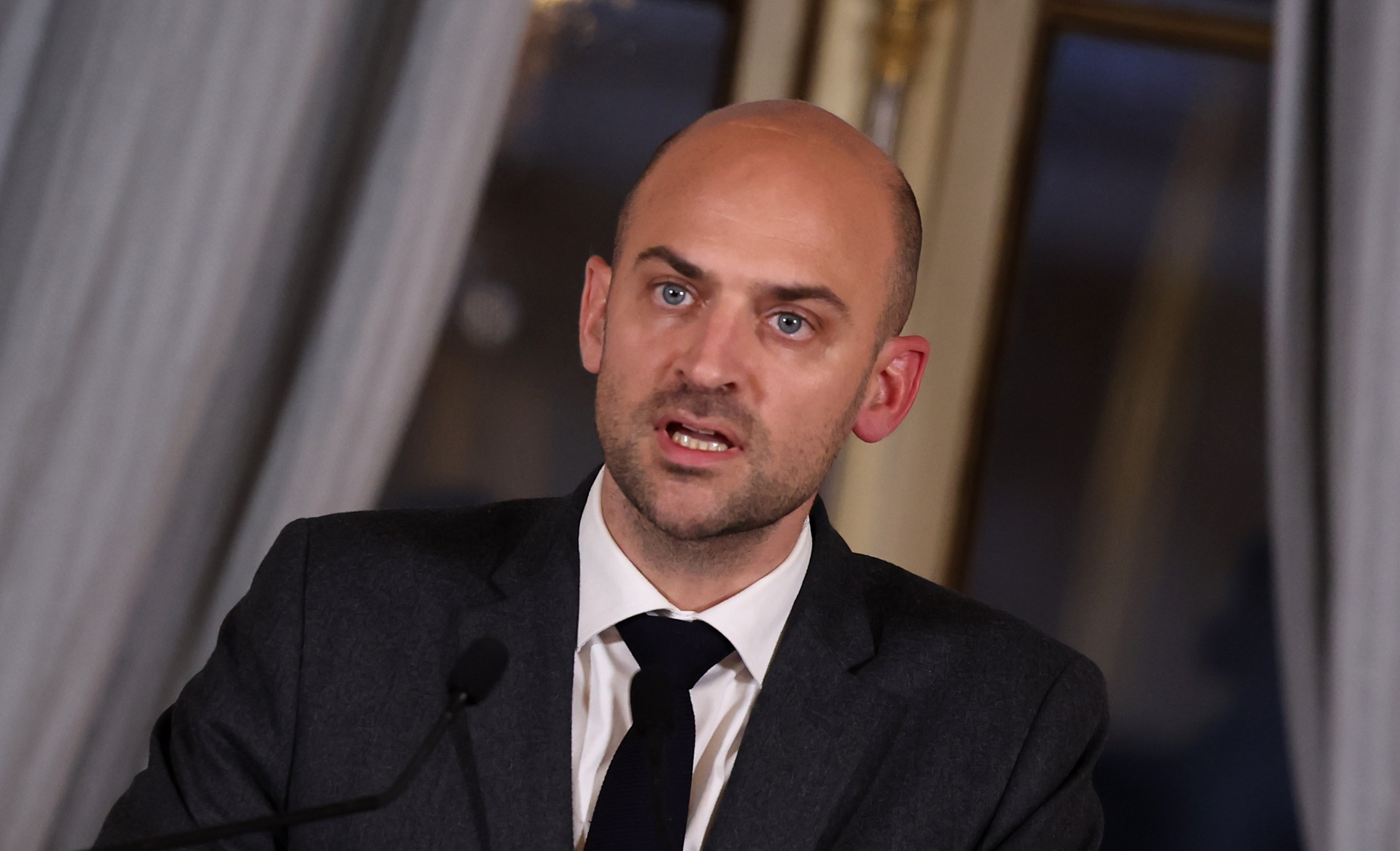 ukraine france we hope for a 20th package of sanctions by the end of the year