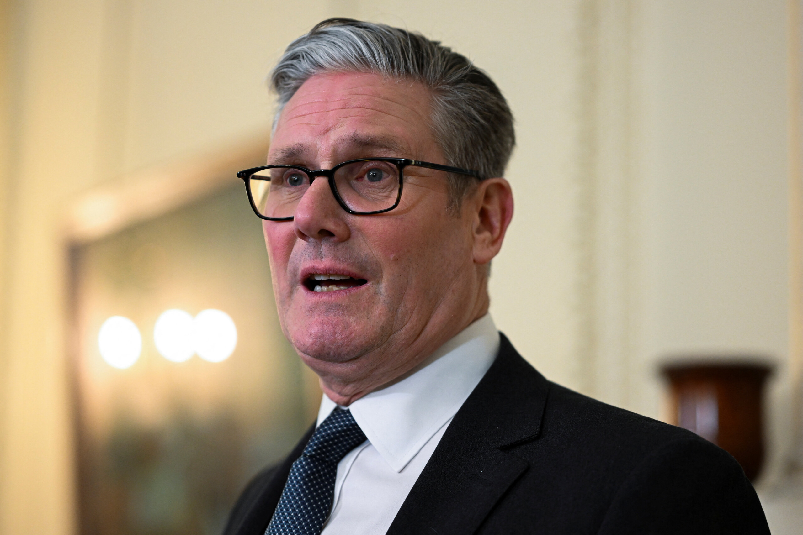 ukraine starmer trumps plan is good but kyiv must decide for itself scaled