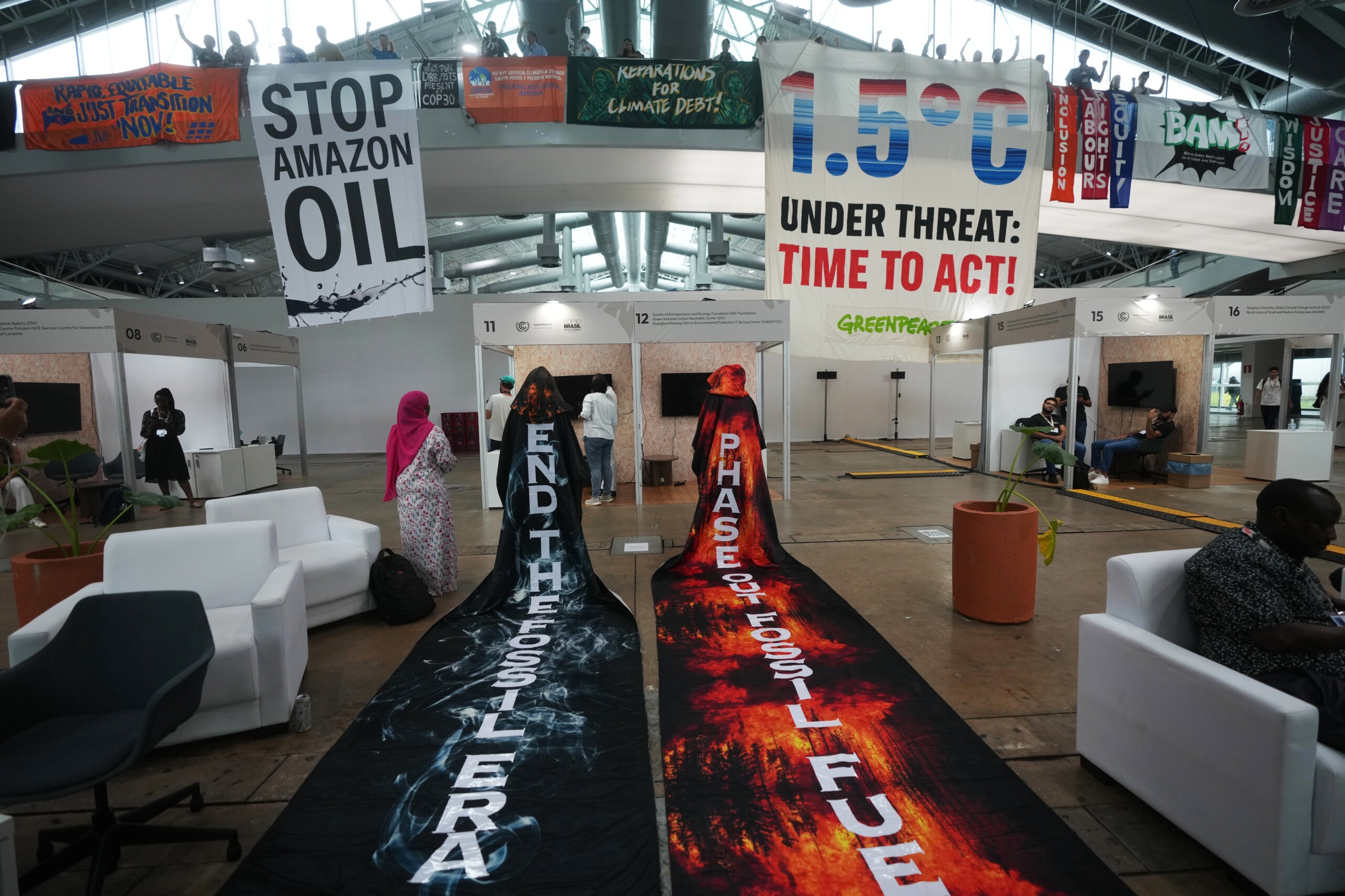 cop30 talks stall divided positions on fossil fuels scaled