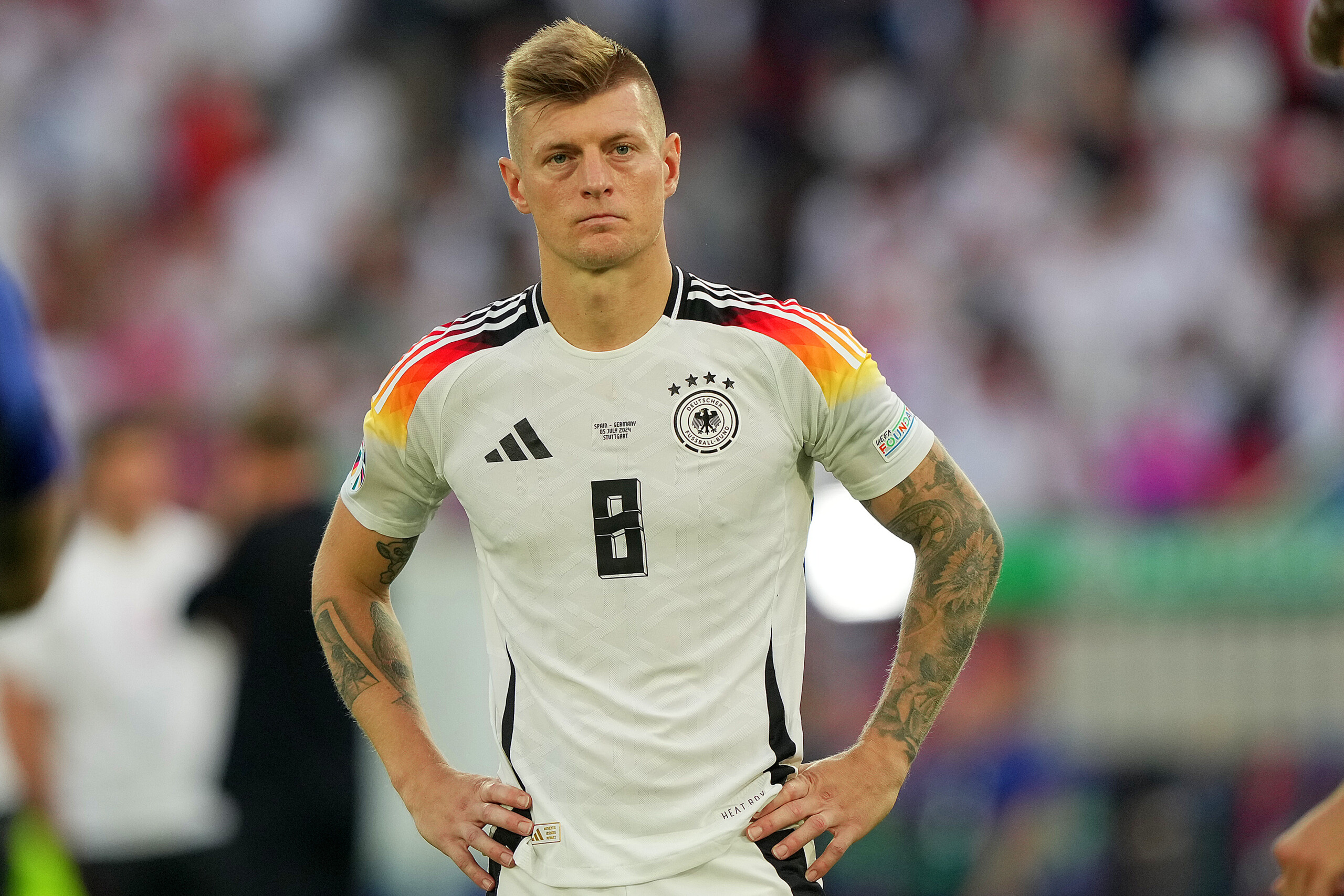 Football: Toni Kroos awarded the Federal Cross of Merit 1 football toni kroos awarded the federal cross of merit scaled