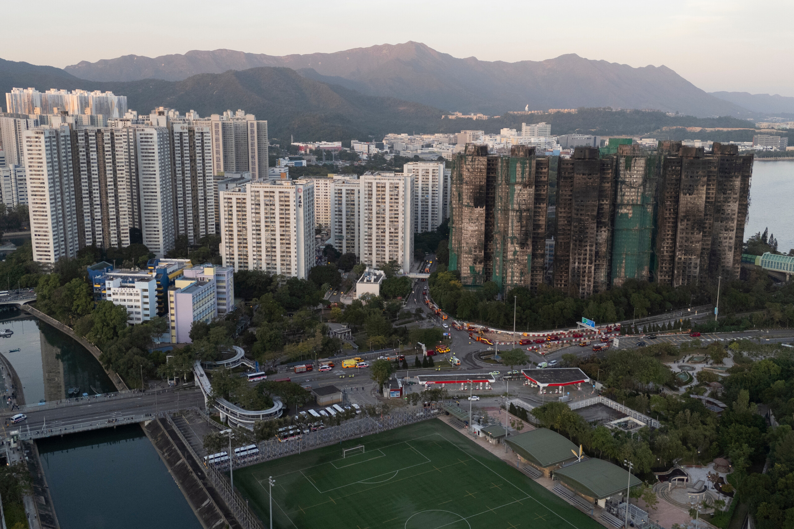 hong kong death toll rises to 146 in high rise fires scaled