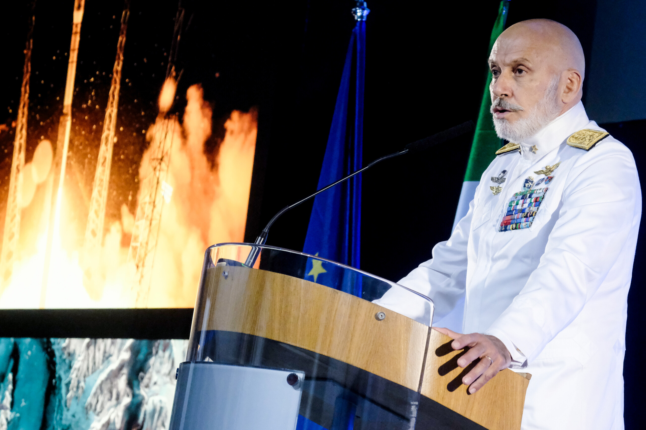 ukraine cavo dragone nato considering preventive strike against russia scaled