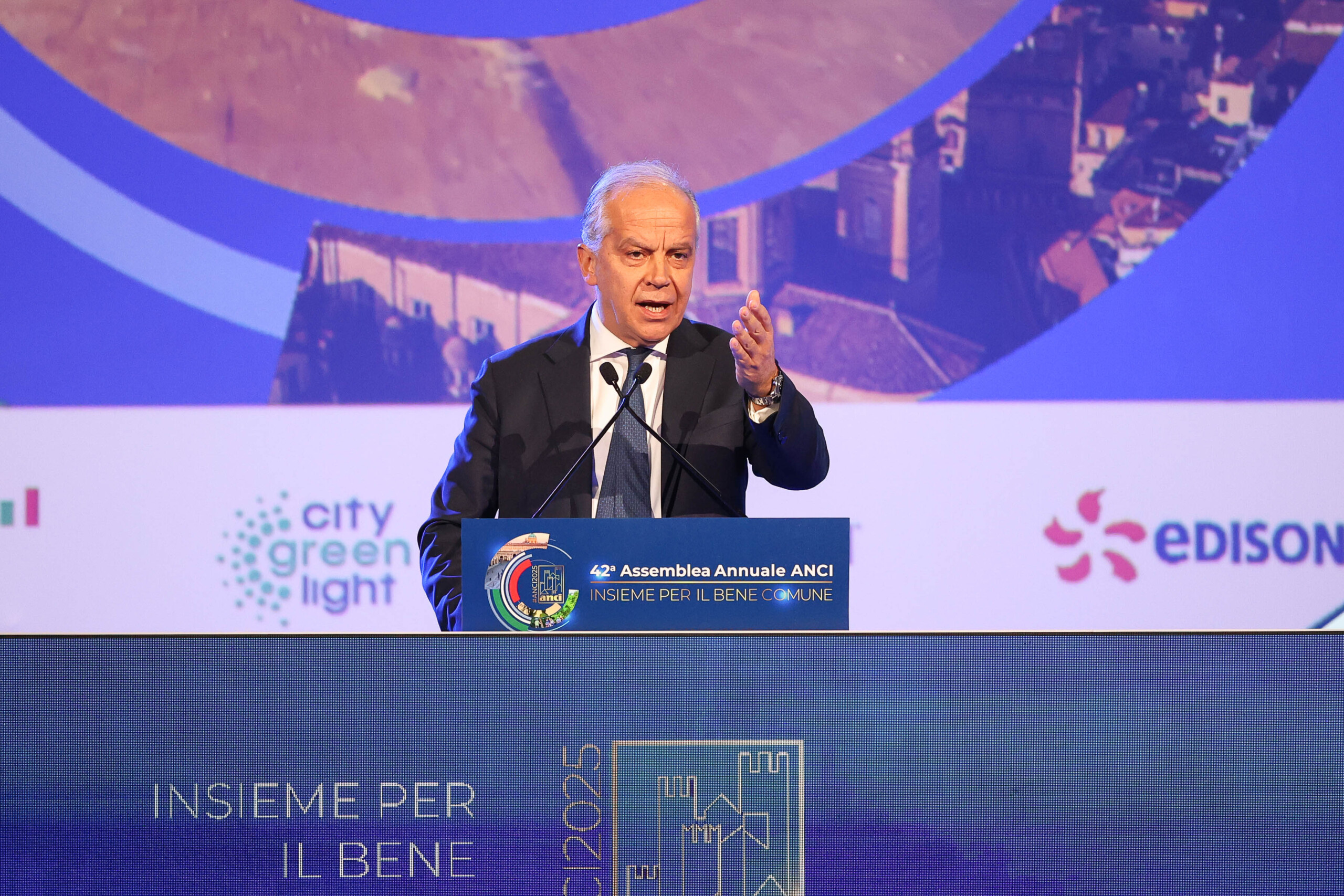 migrants piantedosi eu finally takes a turn italian approach prevails scaled