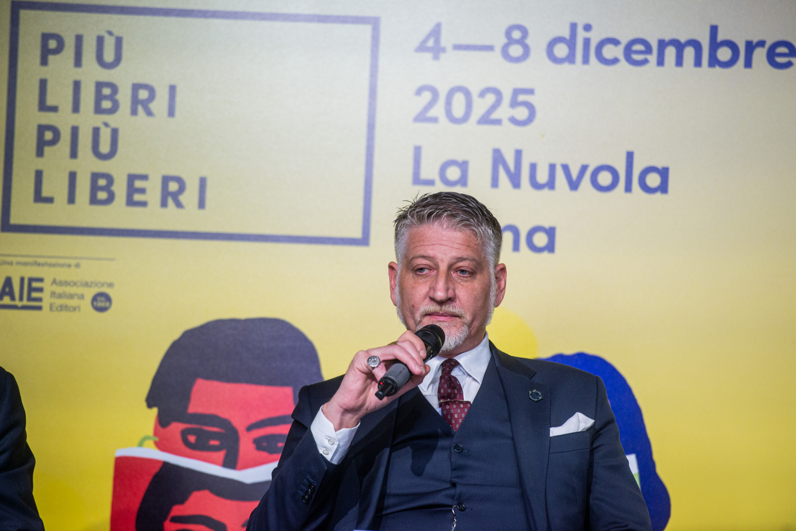 publishing giuli we are confident that a law on books will soon be passed scaled